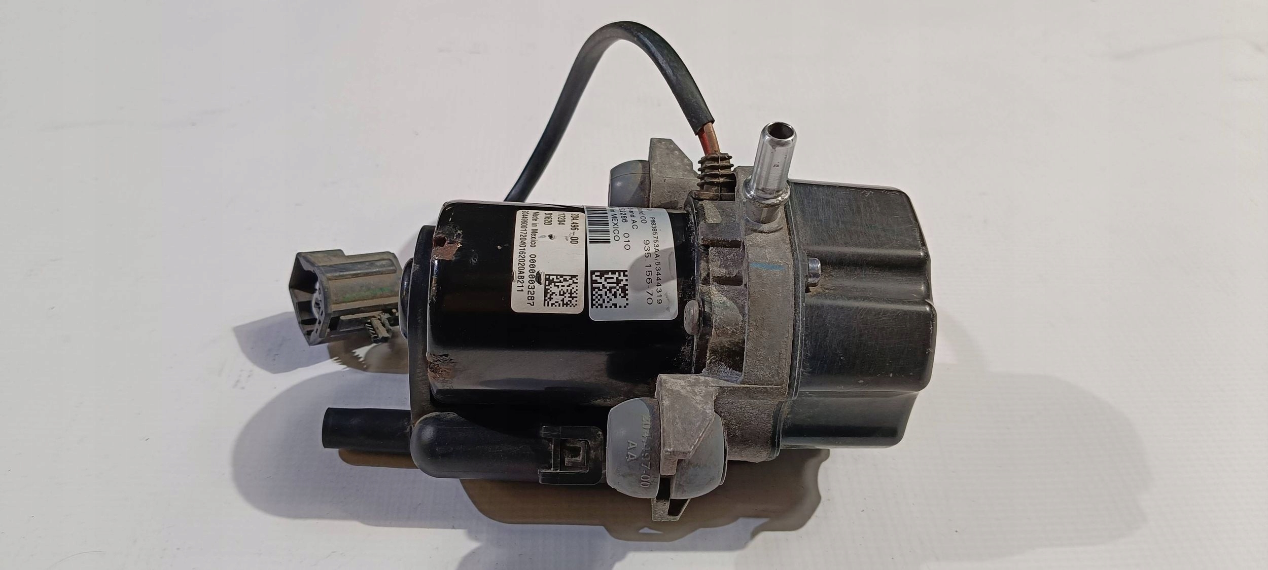 pump vacual vacuum Dodge RAM 2019- P68385753AA