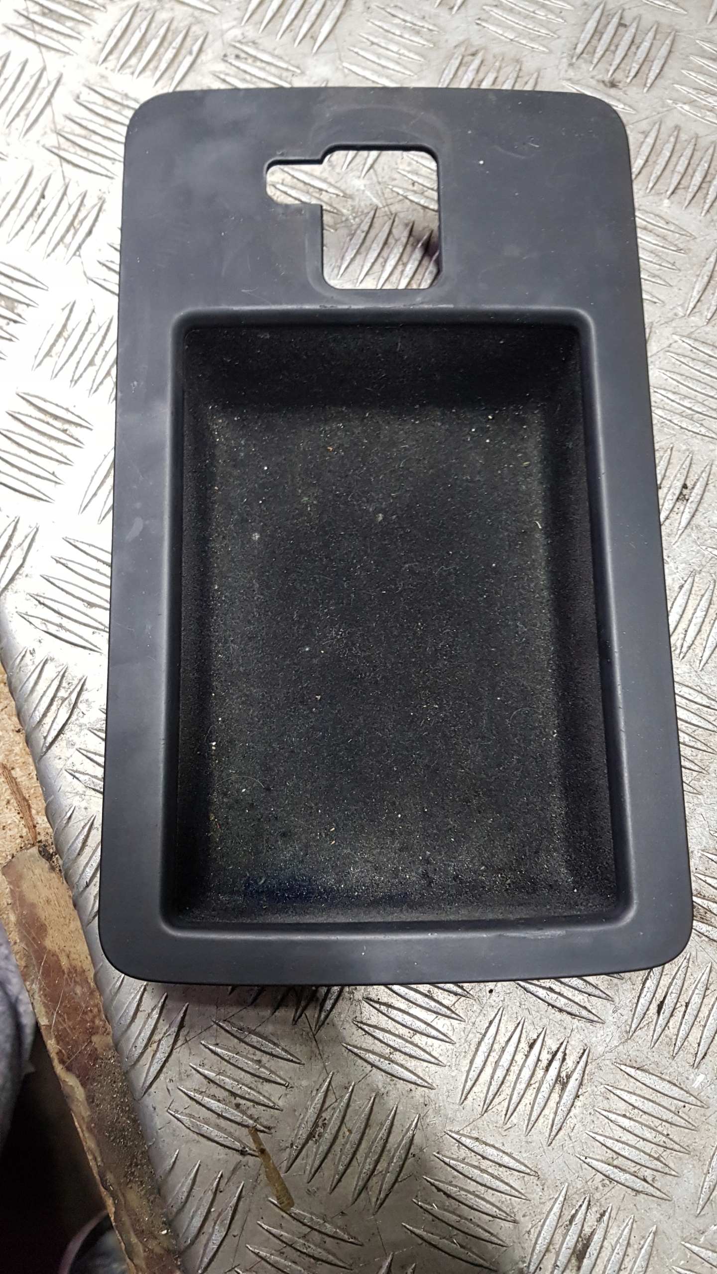 AUDI A8 D3 plato passenger compartment TUNELU