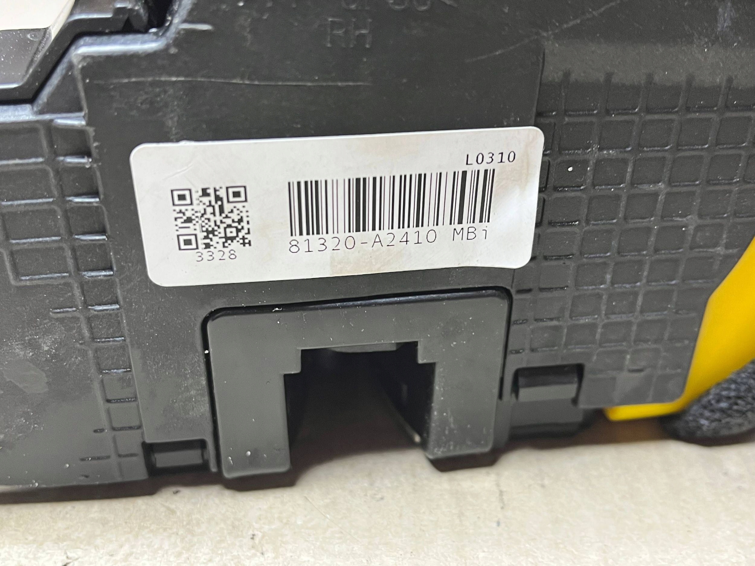 lock door coupe KIA Ceed 81320A2410