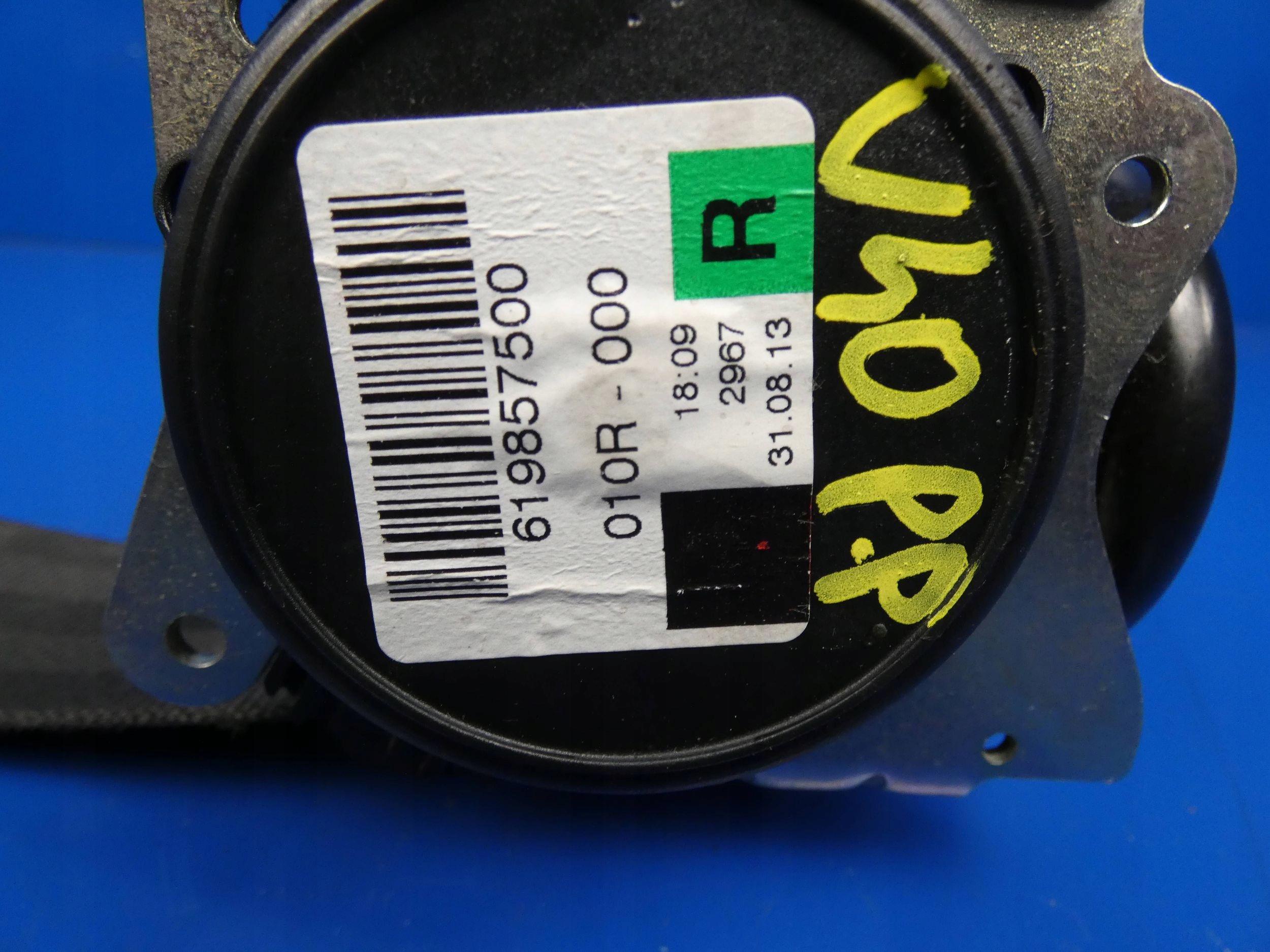 VOLVO V40 II tension belt safety right front