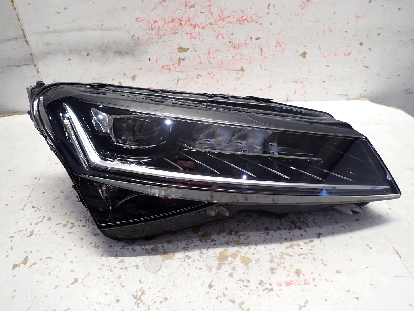 light front front right SKODA SUPERB III LIFT 2019- FULL LED 3V1941016D