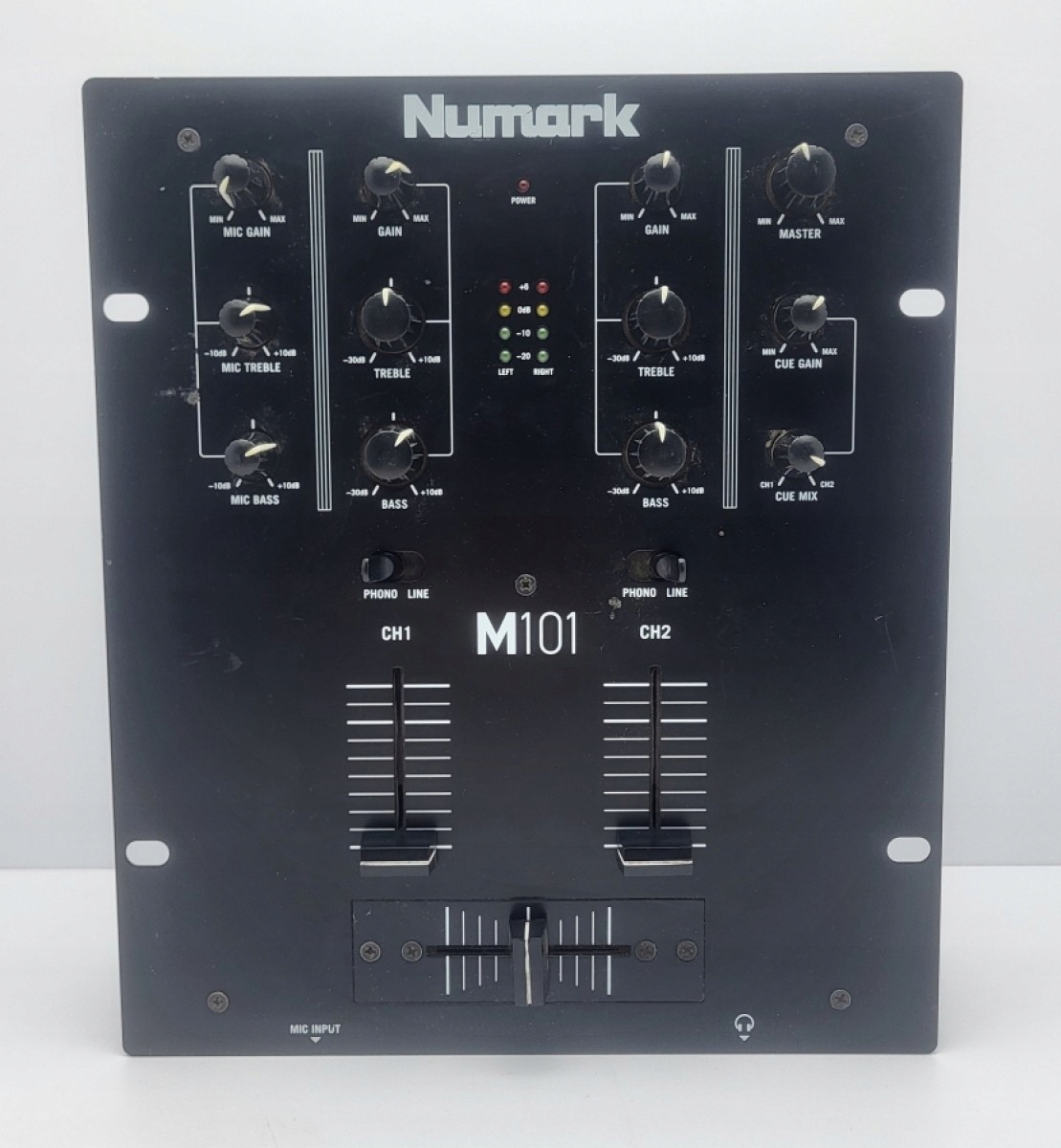 Mikser Numark M101