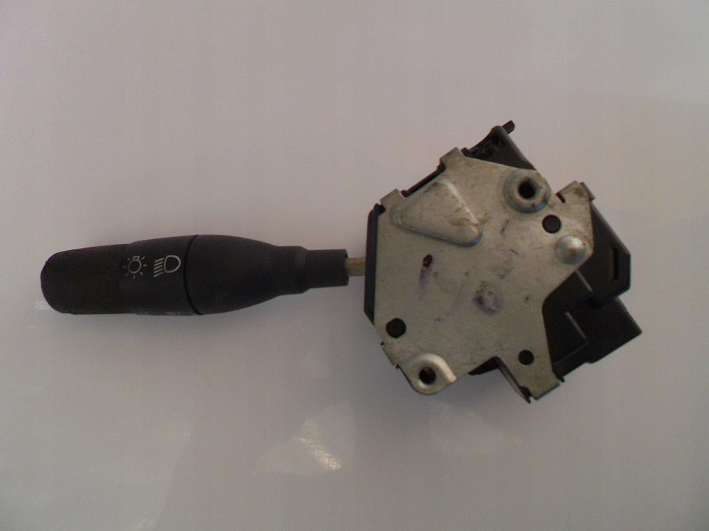 Bouton Indicateurs de direction RENAULT CLIO et 34002001 RENAULT