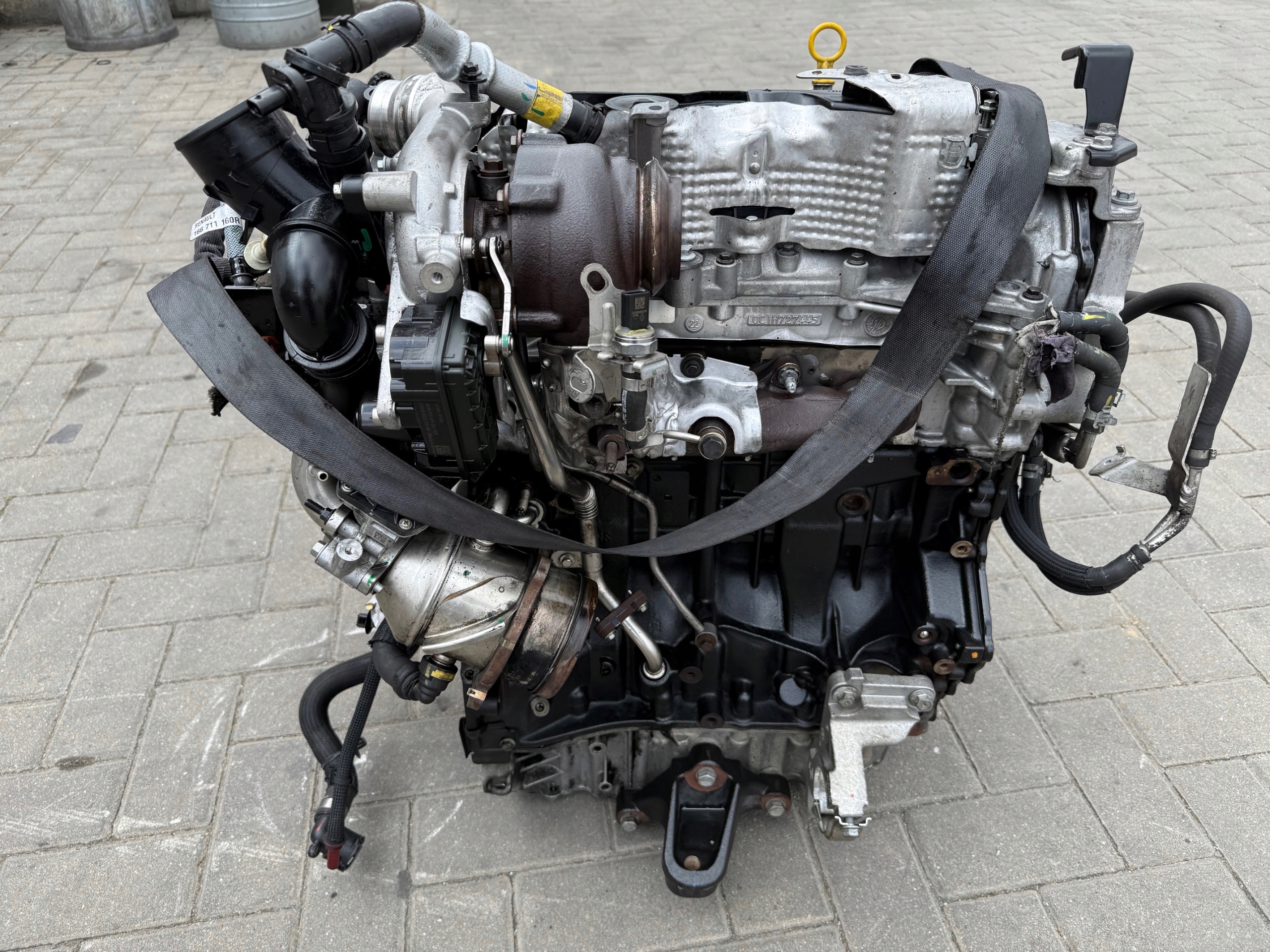 complete engine 2.0 CDTI Opel Vivaro M9RZ717 M9R 717 95tys km