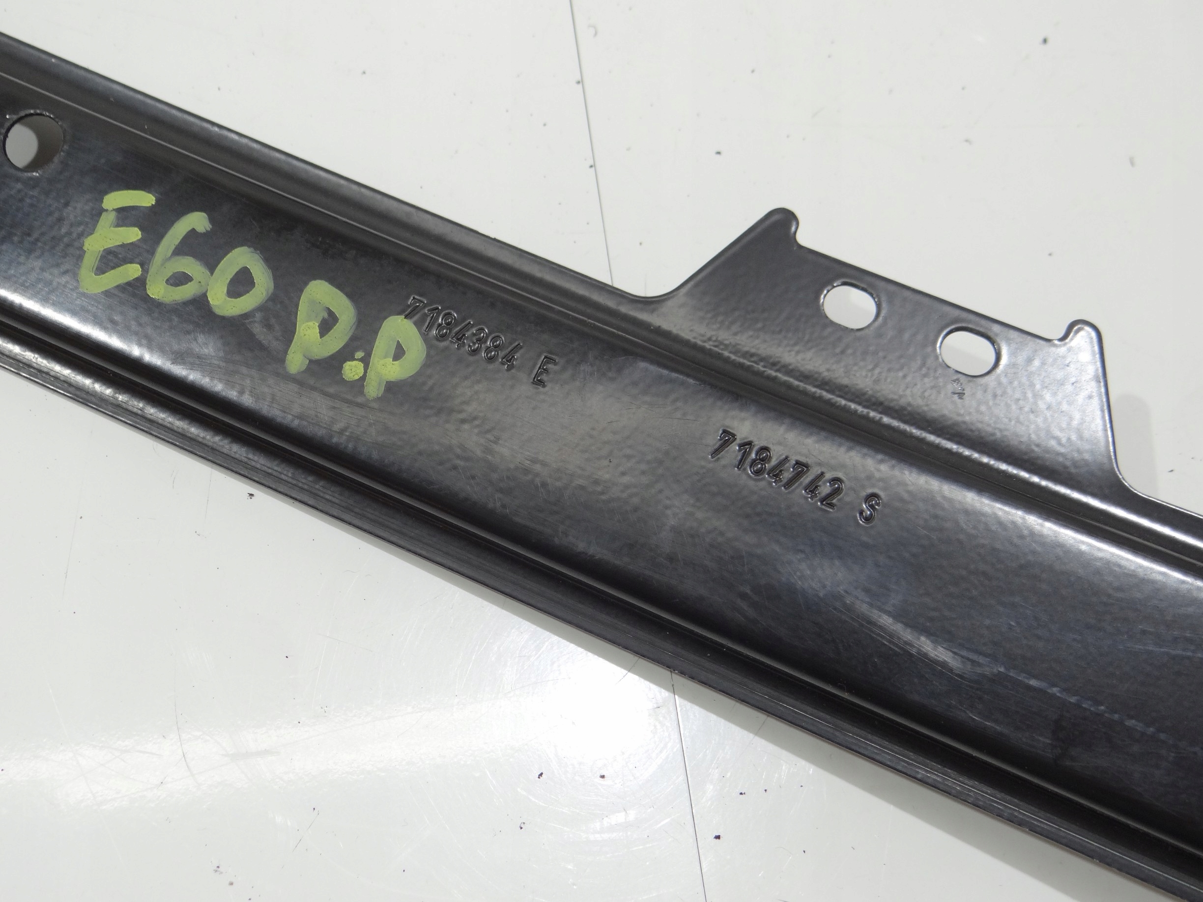window regulator mechanism right front BMW E60 E61 7184742