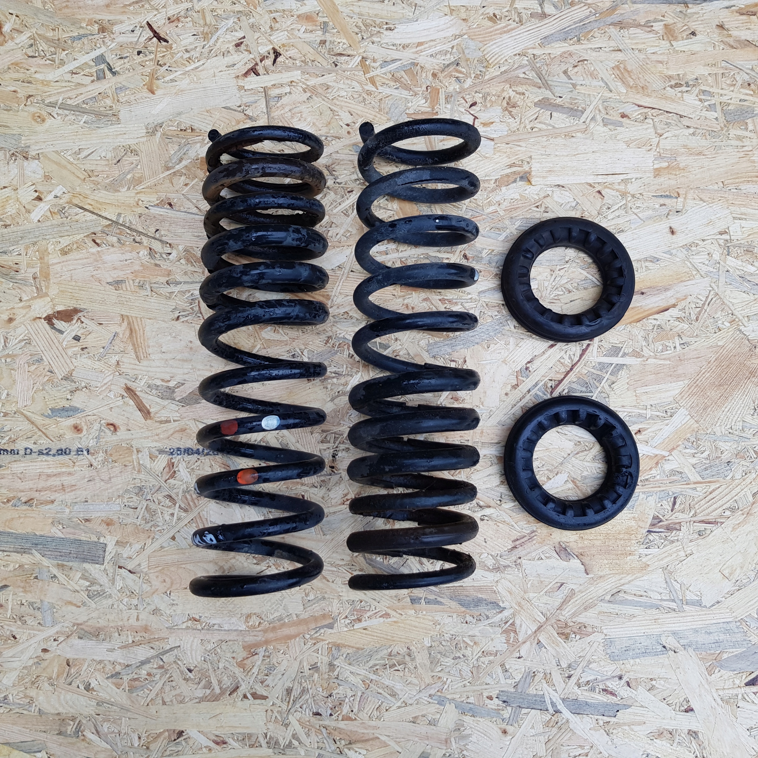 FORD FOCUS MK3 УНІВЕРСАЛ ПРУЖИНИ ПІДВІСКИ ЗЗАДУ