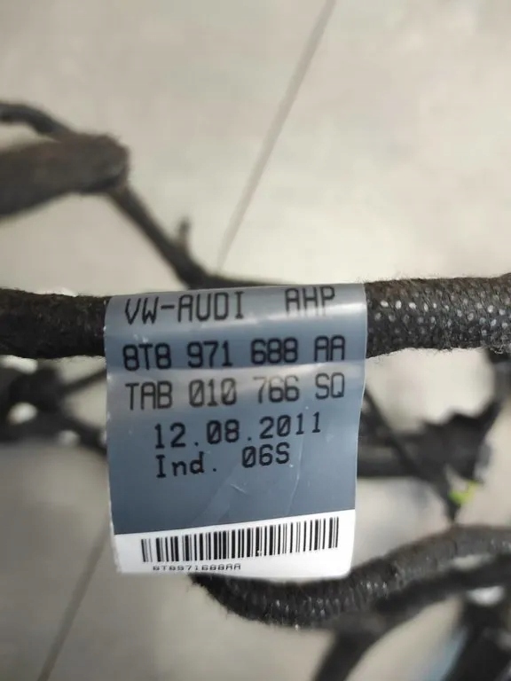 Audi A5 8T bundle door right rear part 8T8971688AA