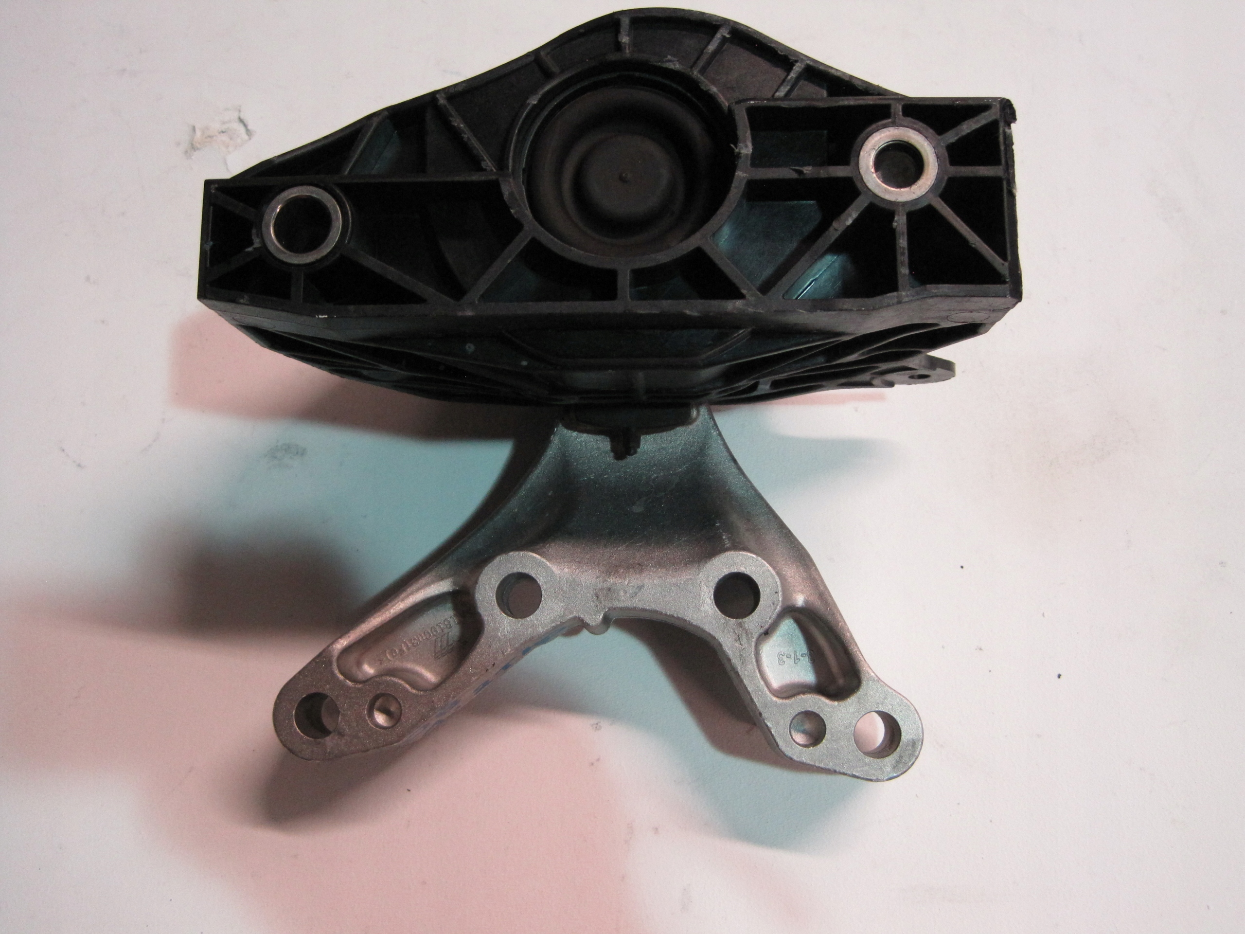 Supporto PEUGEOT 208 1,2THP 243248B