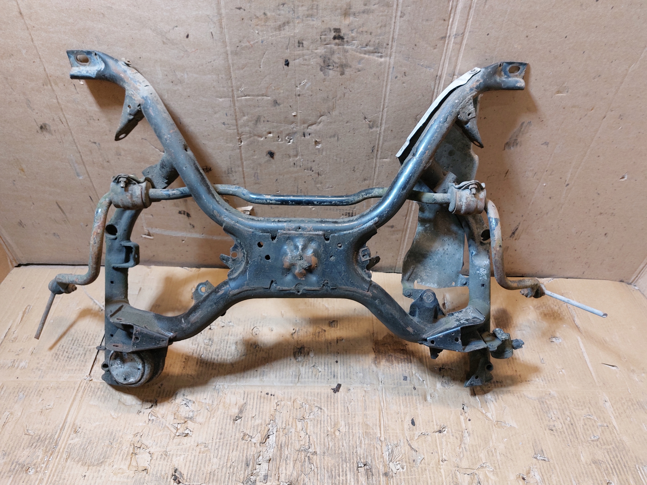 axle beam axle beam front BMW E38 3.5 V8