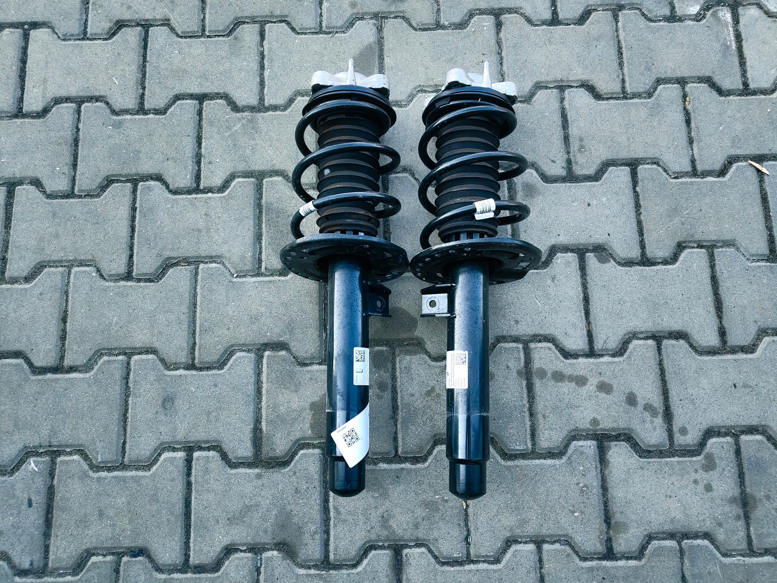 BMW 3 G21 shock absorber front right left 6888489 6888490