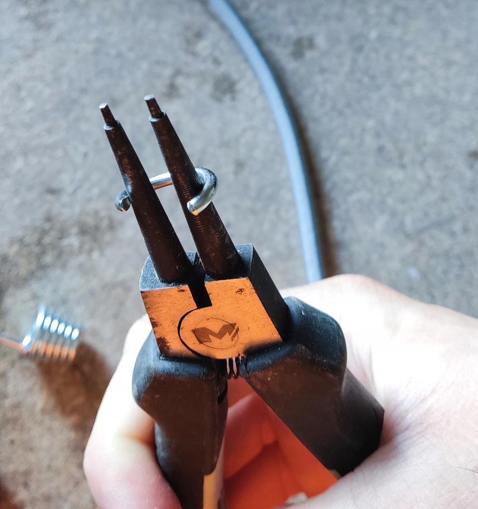 Linka elastyczna mocująca sznurek MOCNY 8mm + HAKI Długość 1 m