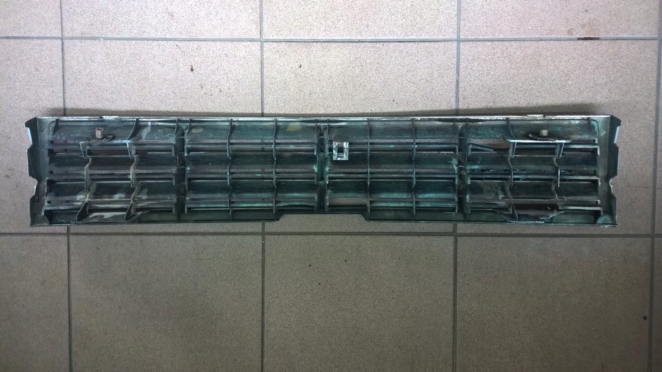 Grill NISSAN STANZA NISSAN