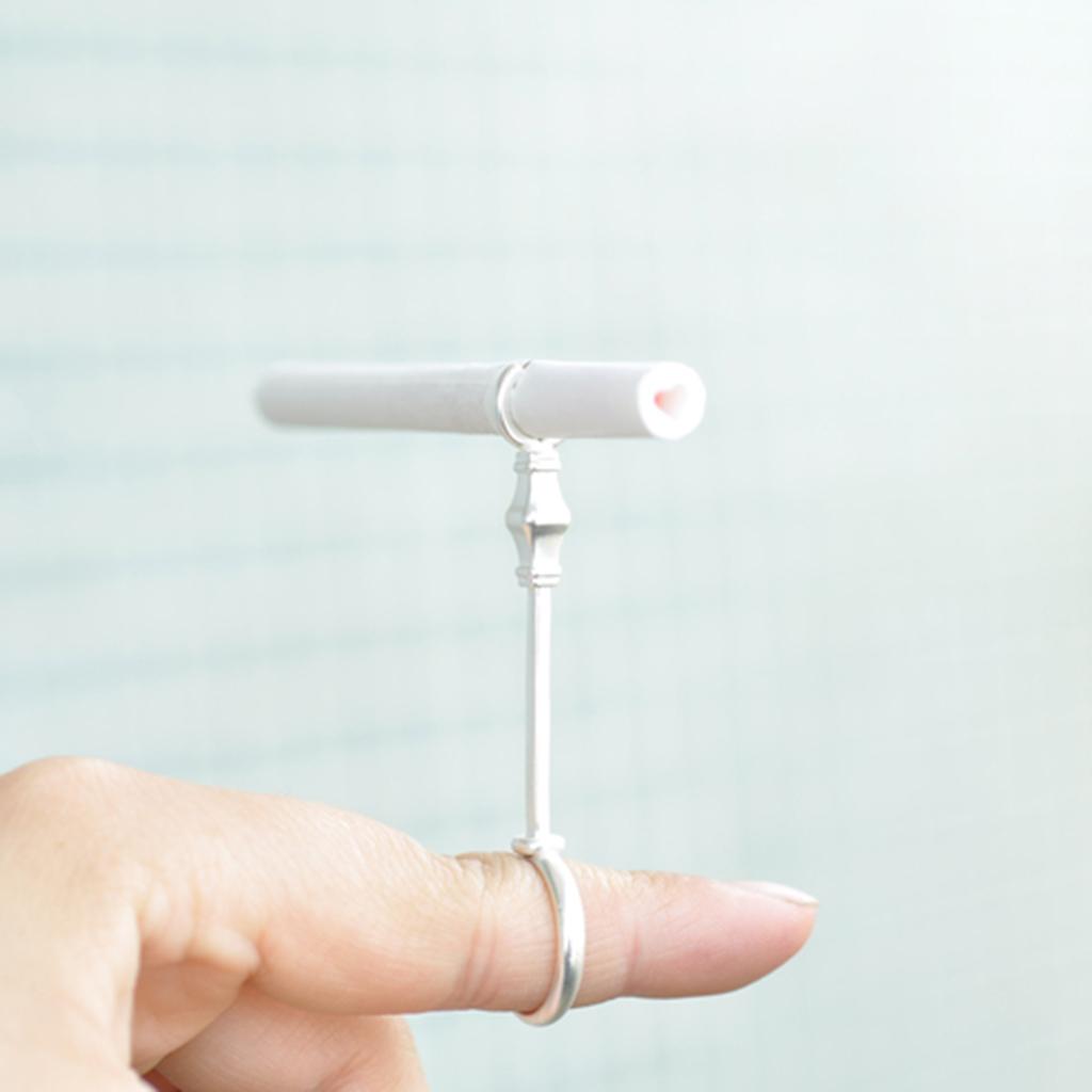 2xMetal Ring Hand Finger Uchwyt na papierosy Marka inna marka