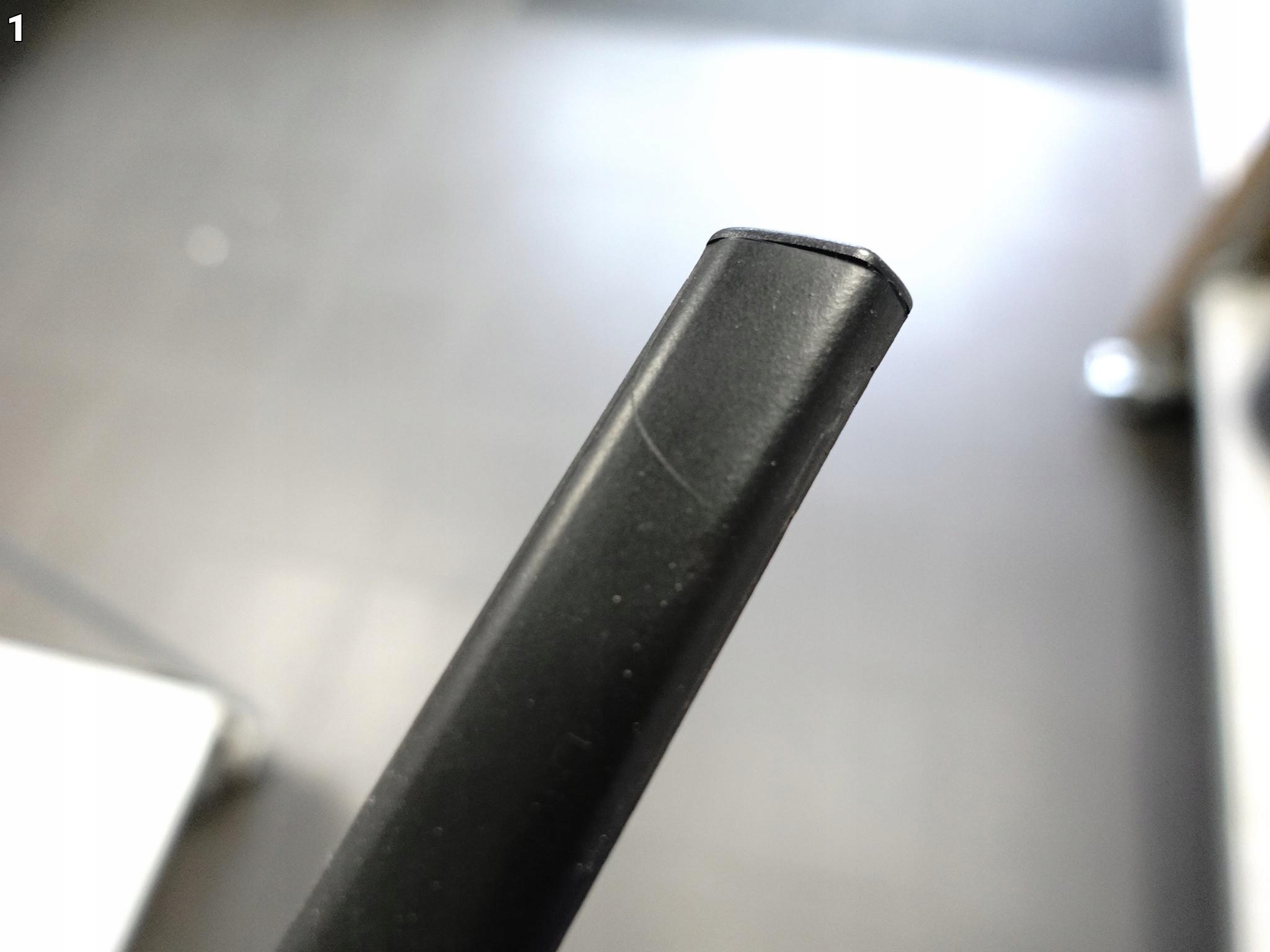 TOYOTA YARIS IV 4 CROSS 20- moulding dust windows right front