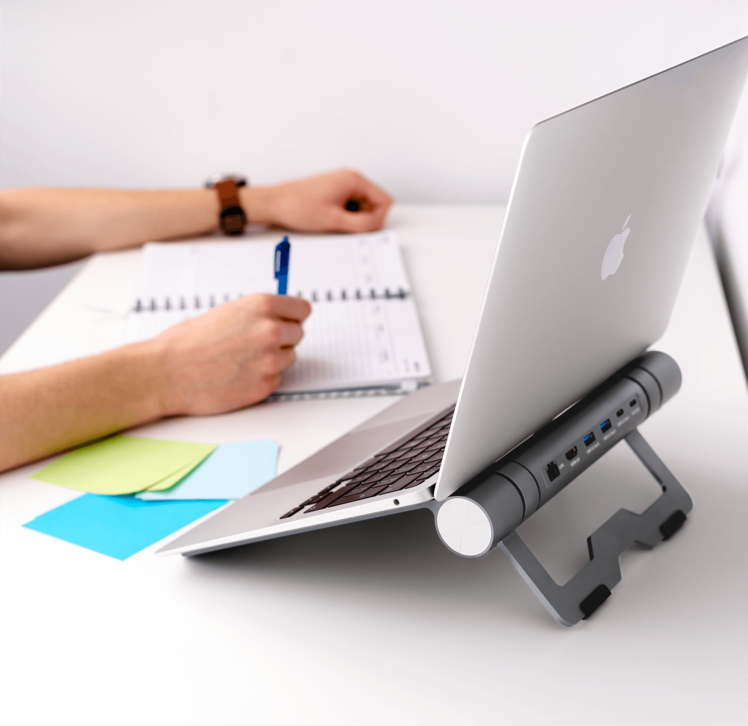 REAGLE PODSTAWKA POD LAPTOP REGULOWANA STOJAK MACBOOK HUB HDMI PD LAN USB-C Stan opakowania oryginalne