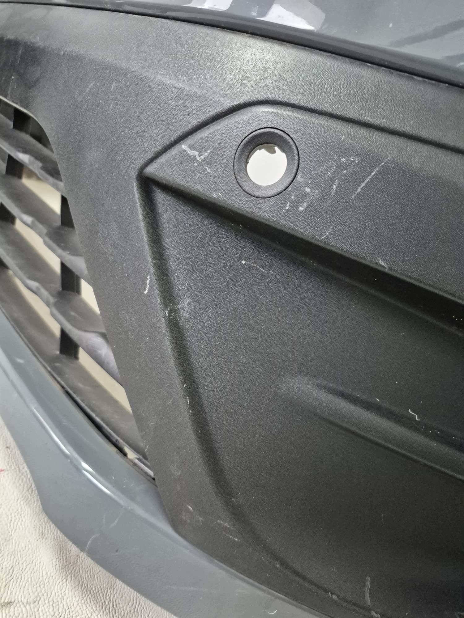 RENAULT TRAFIC III LIFT IV 21- bumper front front without HALOGENOW