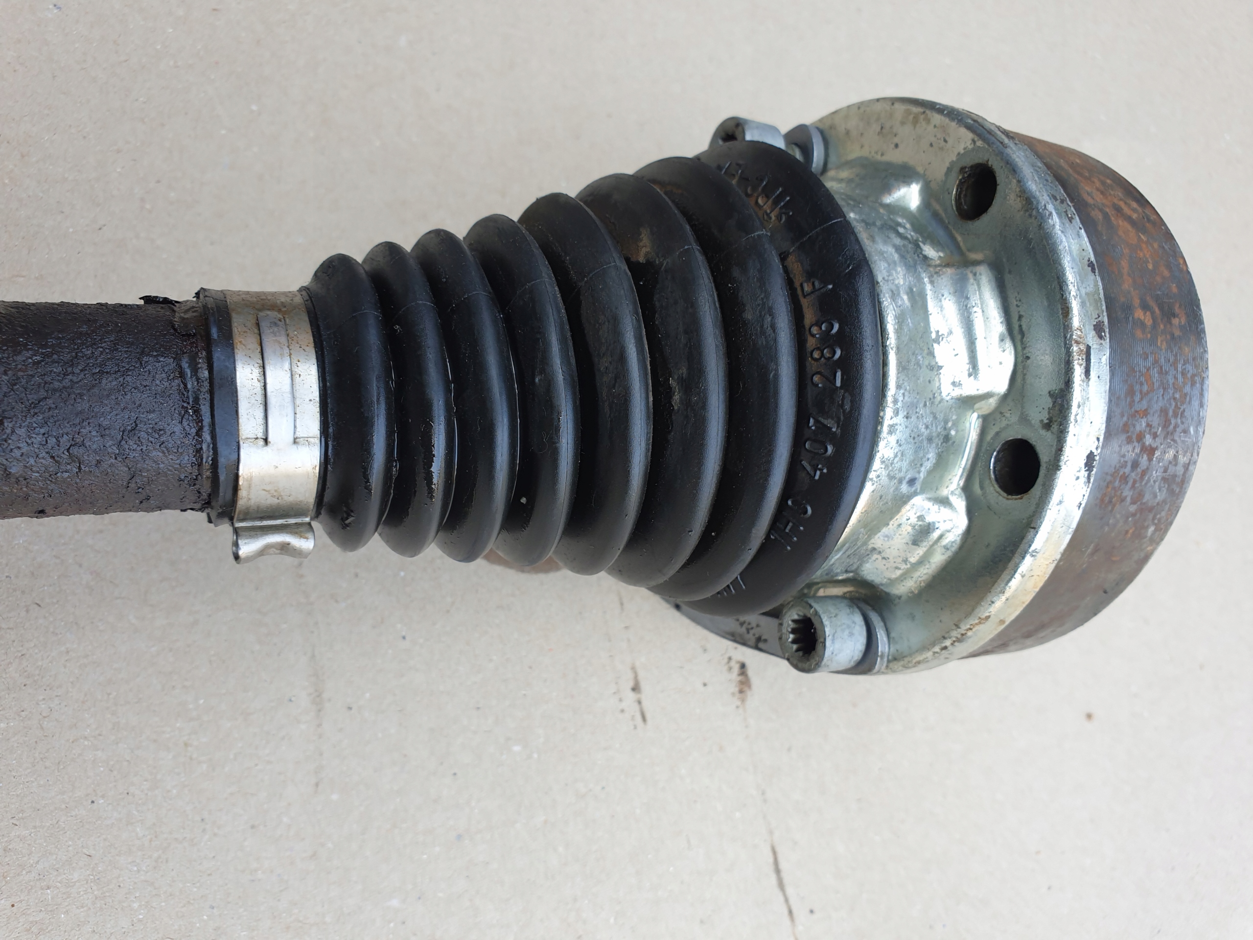 semi-axis complete left front AUDI A3 8P VW GOLF V OE