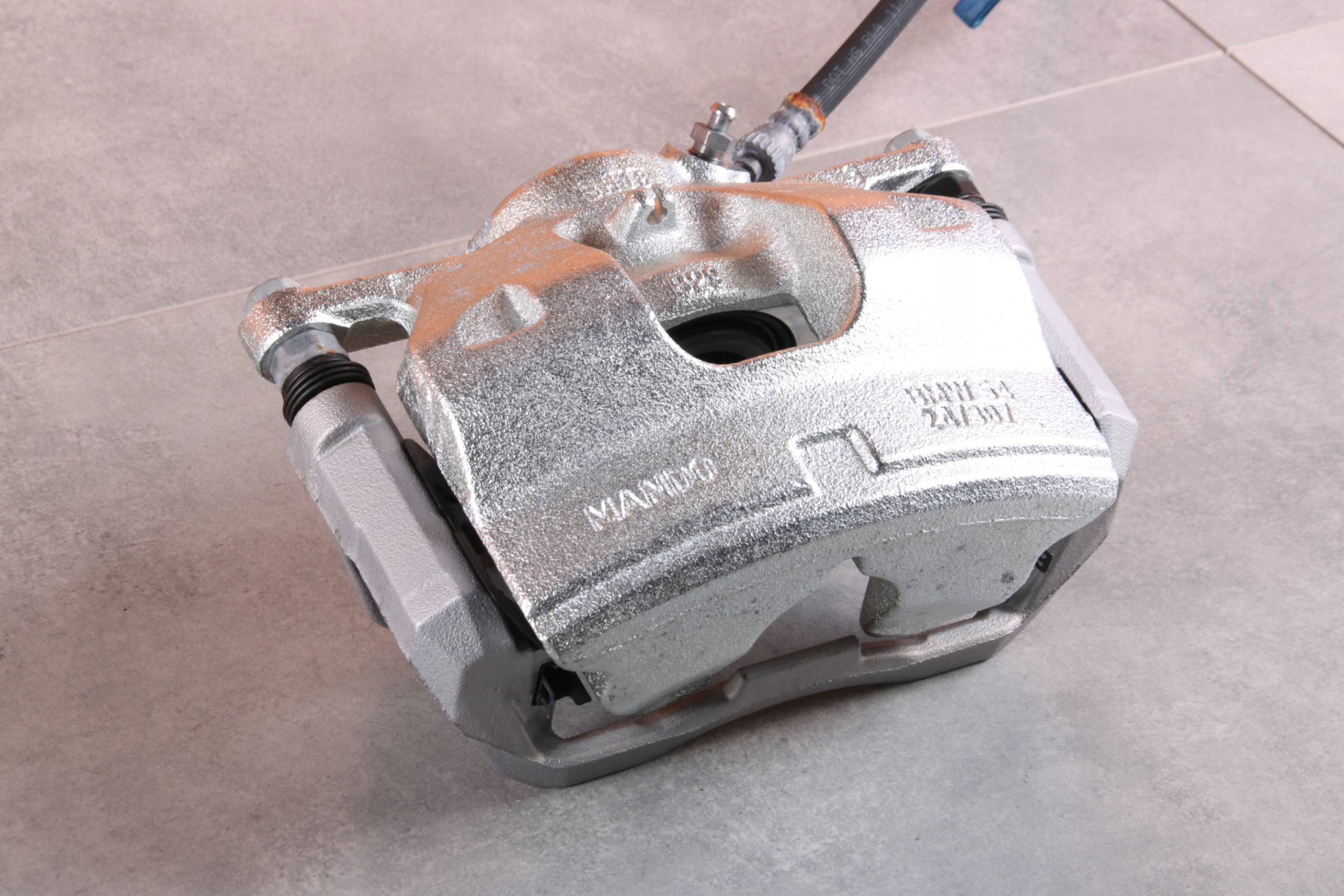 BMW X1 U11 X2 U10 caliper brake left front 54/24/307 8850009 27 km !!!