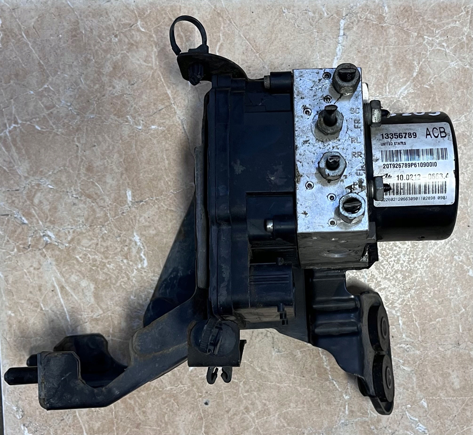насос ABS opel Astra J IV 9-15 2.0 13356789