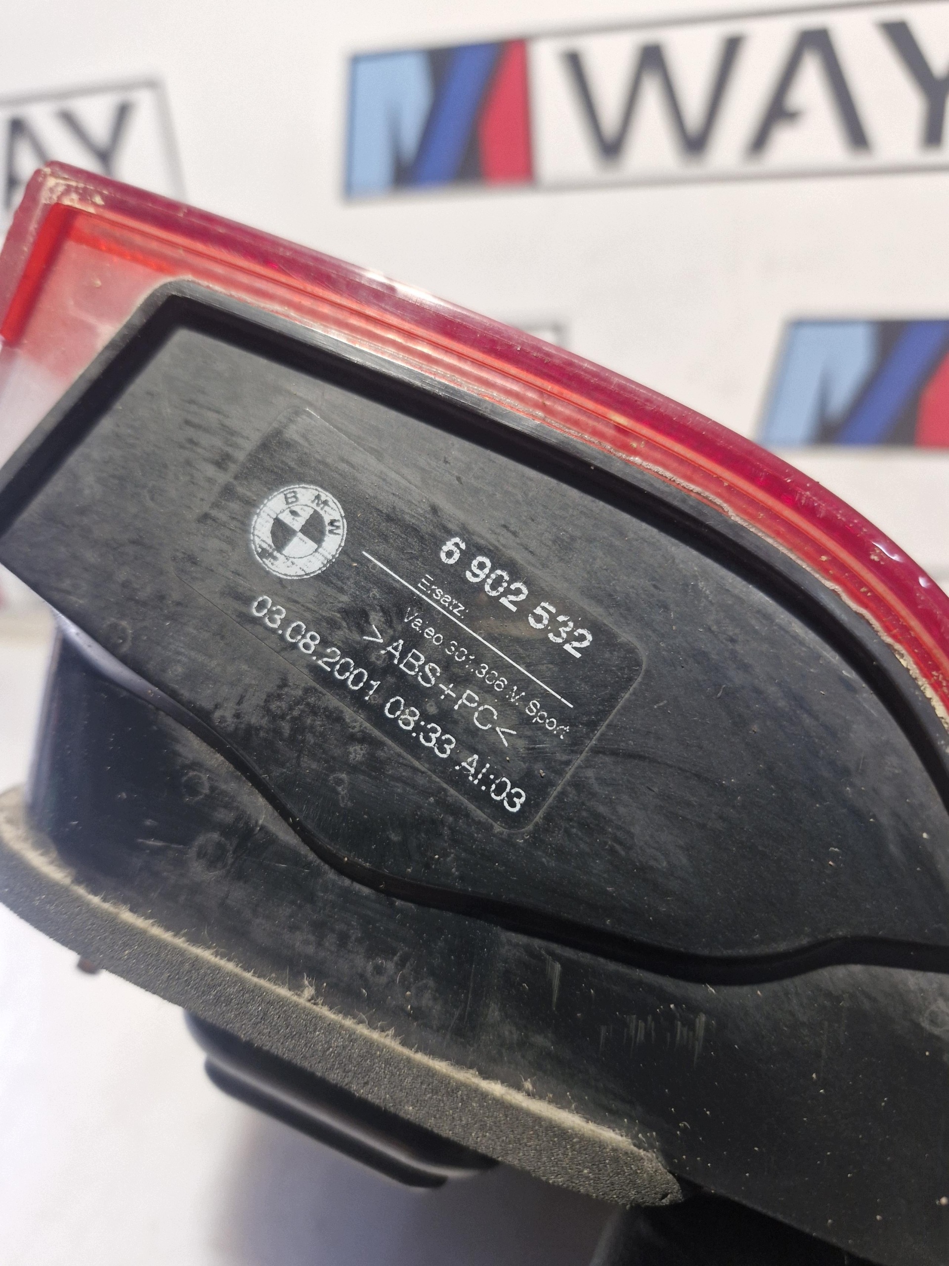 6902532 BMW E39 light right right rear part rear