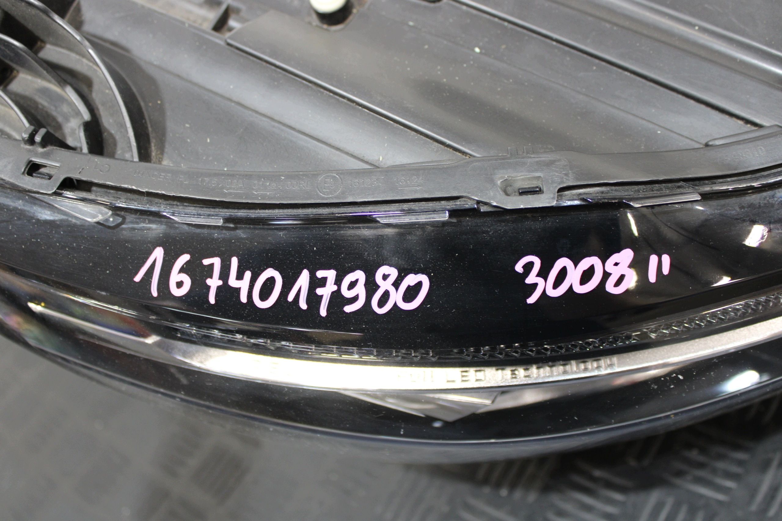light right front right front 9826572680 PEUGEOT 3008 II 2