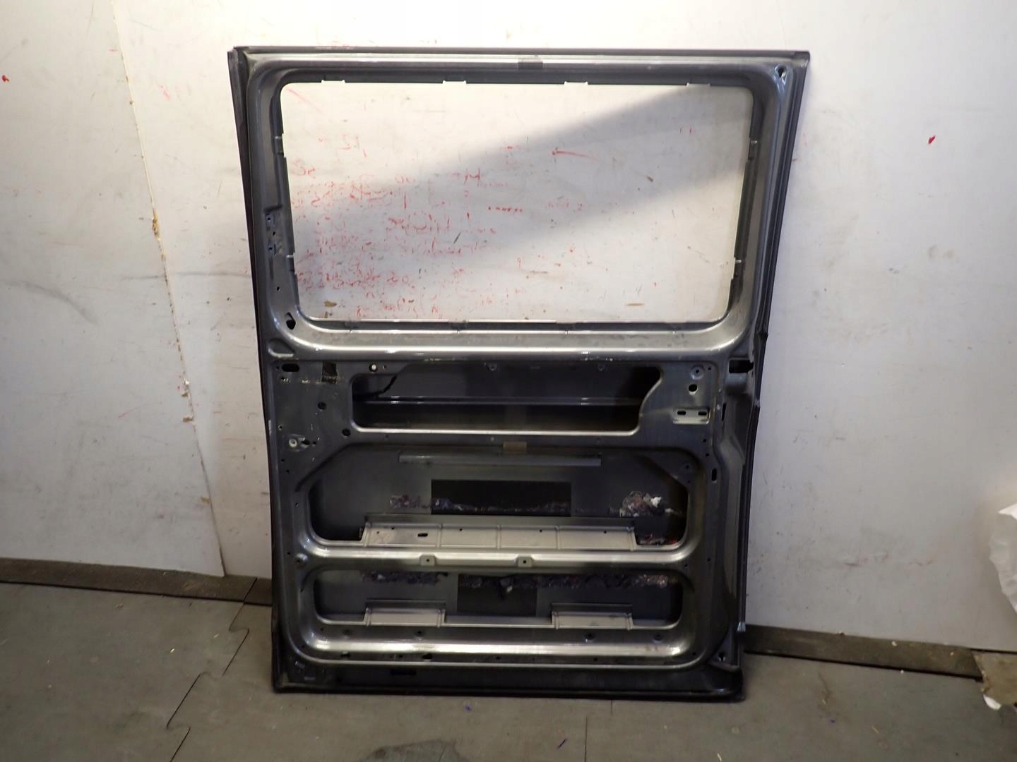 door rear part right sliding VW T5 2003-2015 T6 2015