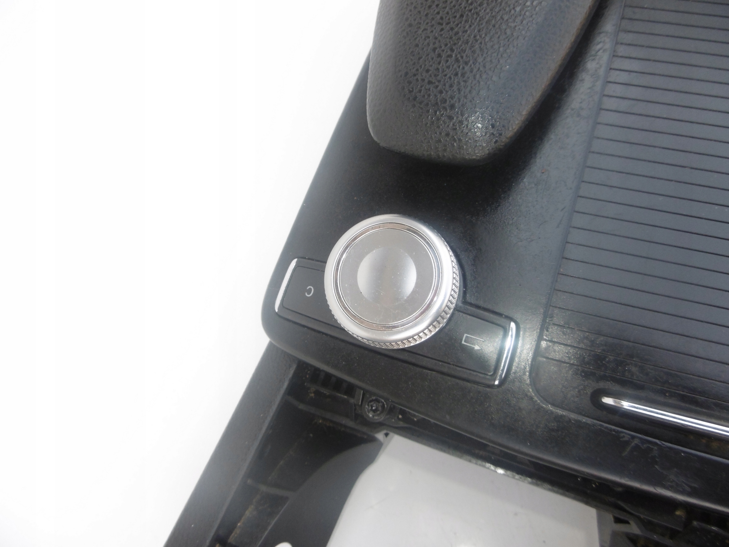 PODŁOKIETNIK TUNEL ŚRODKOWY MERCEDES W204 C-KLASA Wersja Angielska