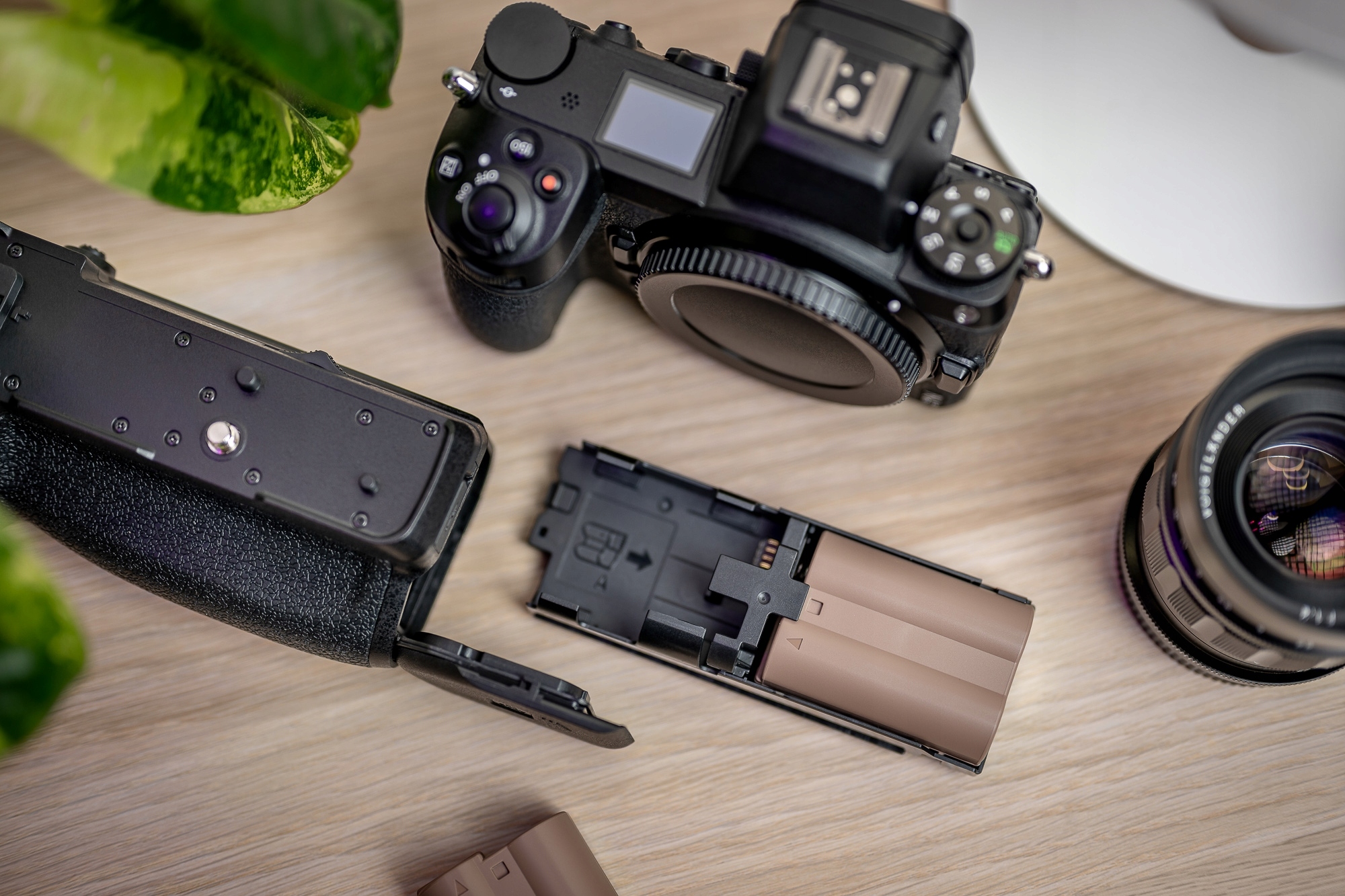 Battery Pack Grip Newell MB-N11 do Nikon Z6 II i Z7 II. EAN (GTIN) 5907489648004