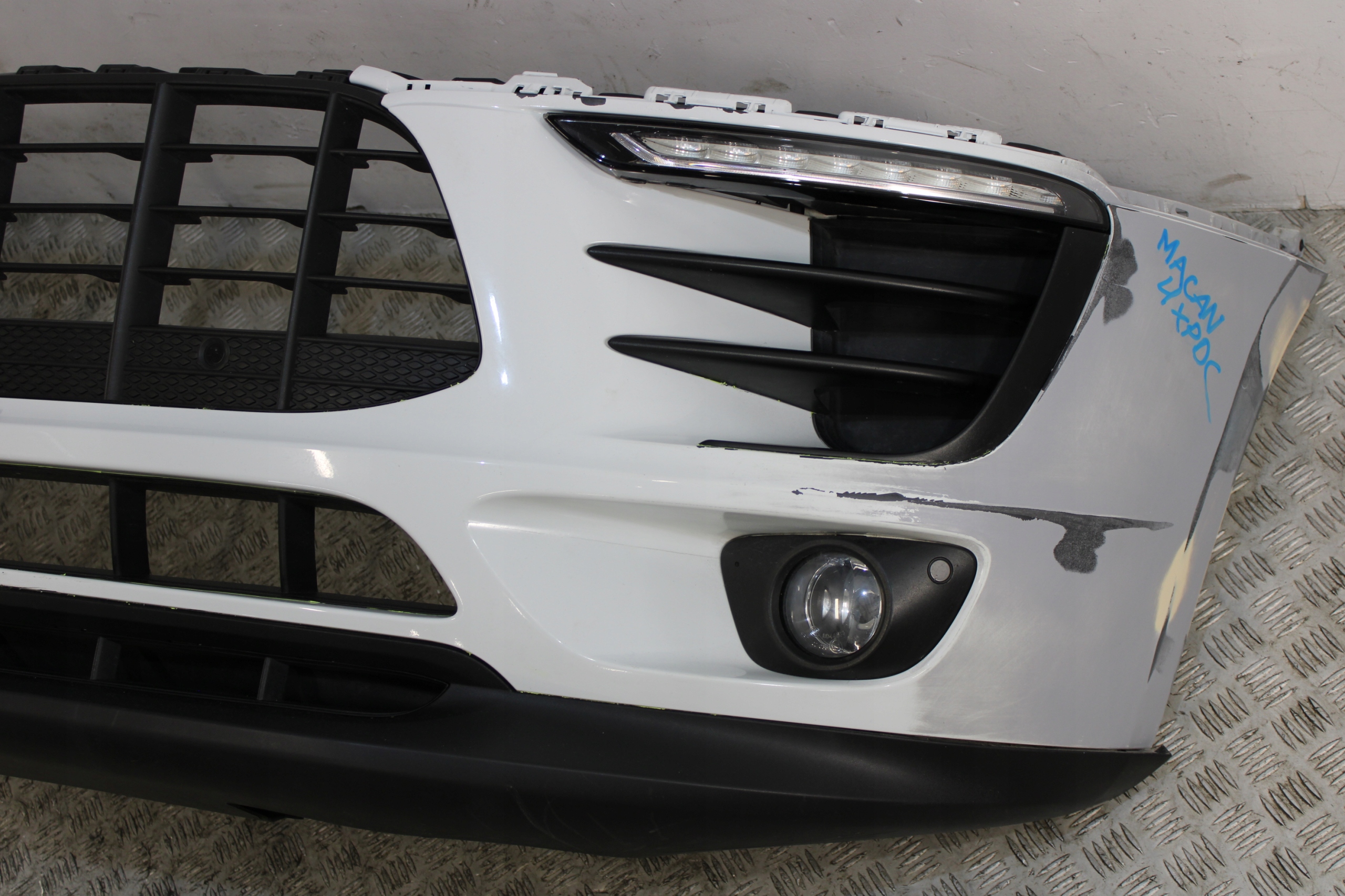 nárazník předek přední PORSCHE MACAN 95B