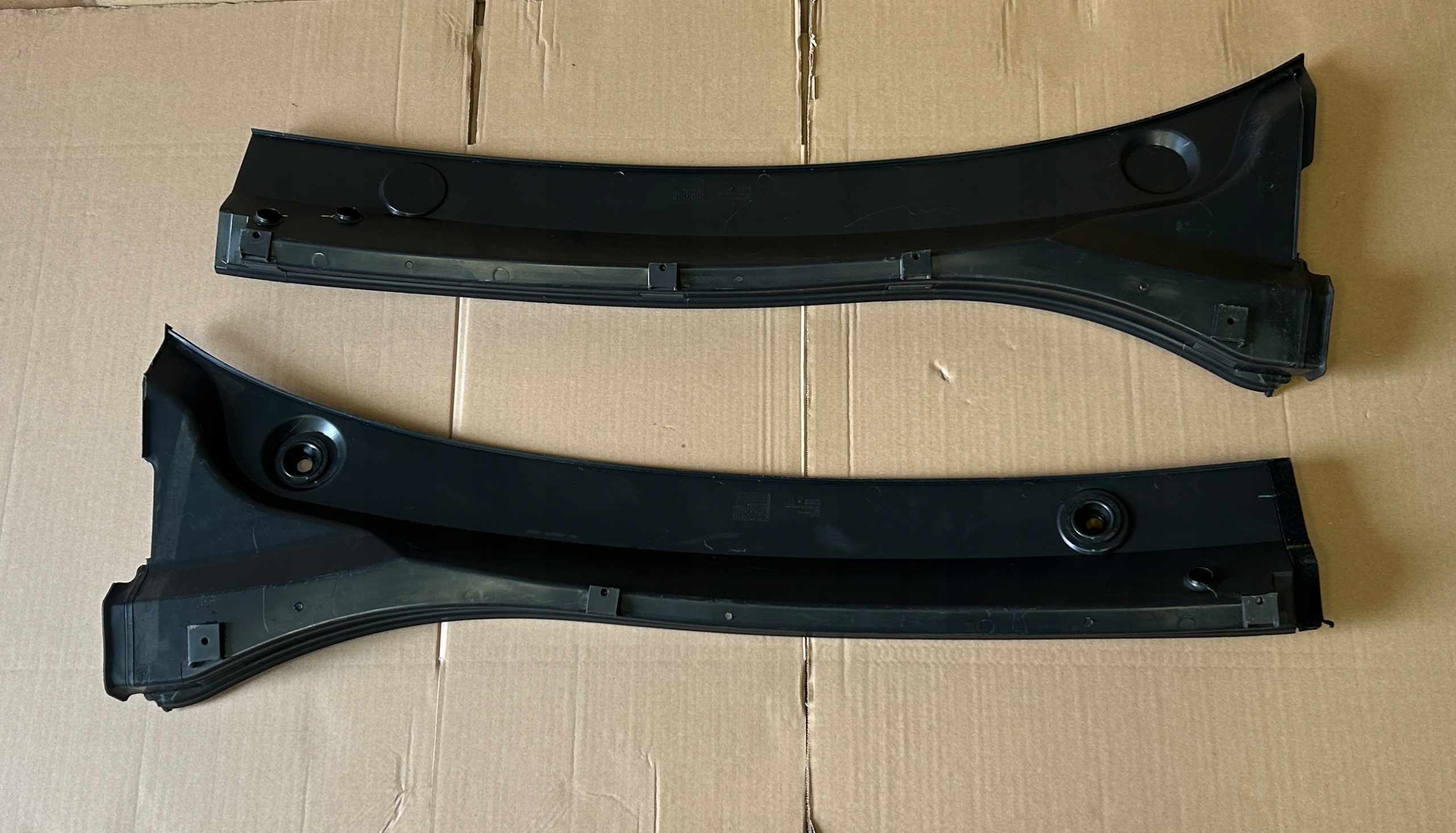 MAN TGE 2017-2025 torpedo plastic KOMPLET 7C1819403 7C1819404