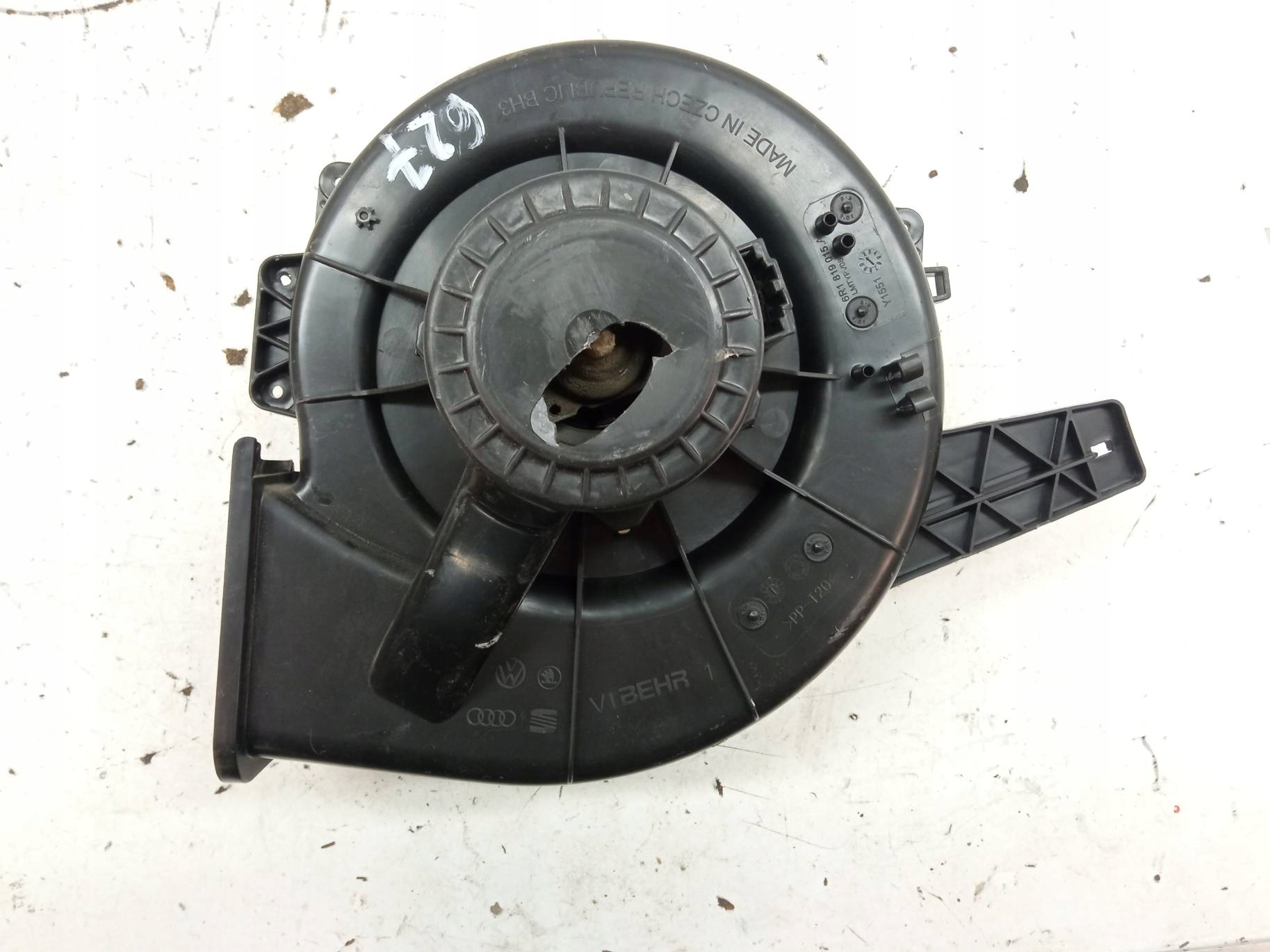 heating air conditioning devices 6R1819015 EU Skoda Rapid and (2012-2019)