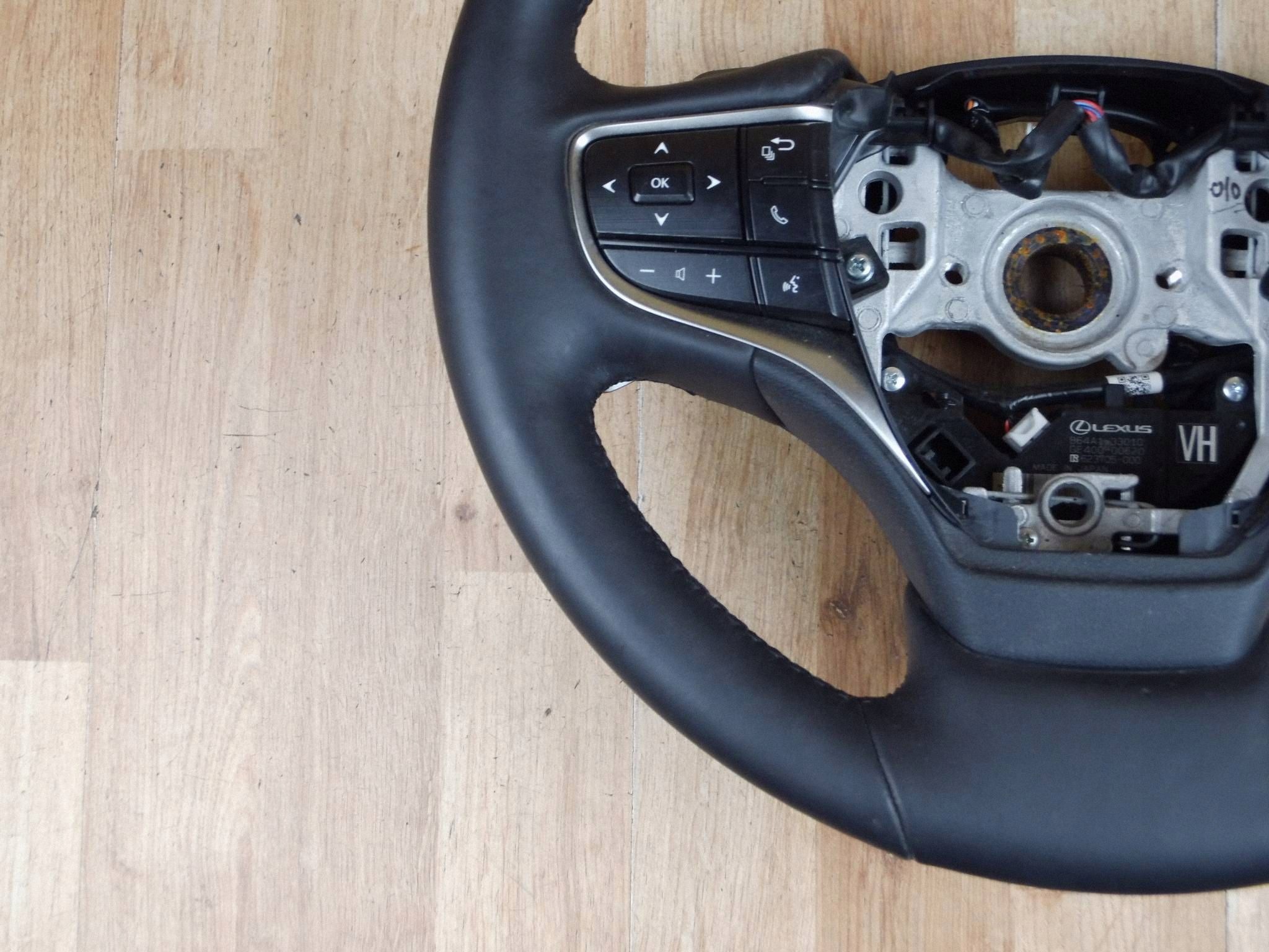 Lexus UX UX250h steering wheel, with shifting