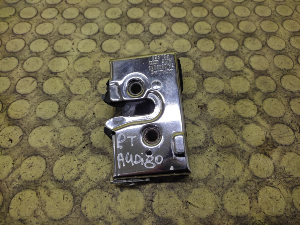 AUDI 80 B4 lock door right rear part 8A0839016A