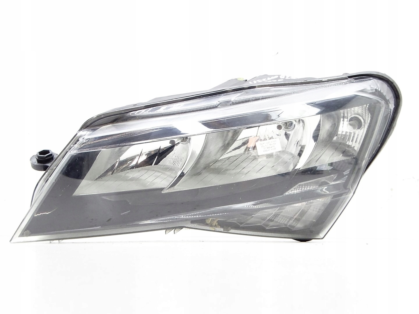 REFLEKTOR light left left front front LED SKODA SUPERB III 3V2941015