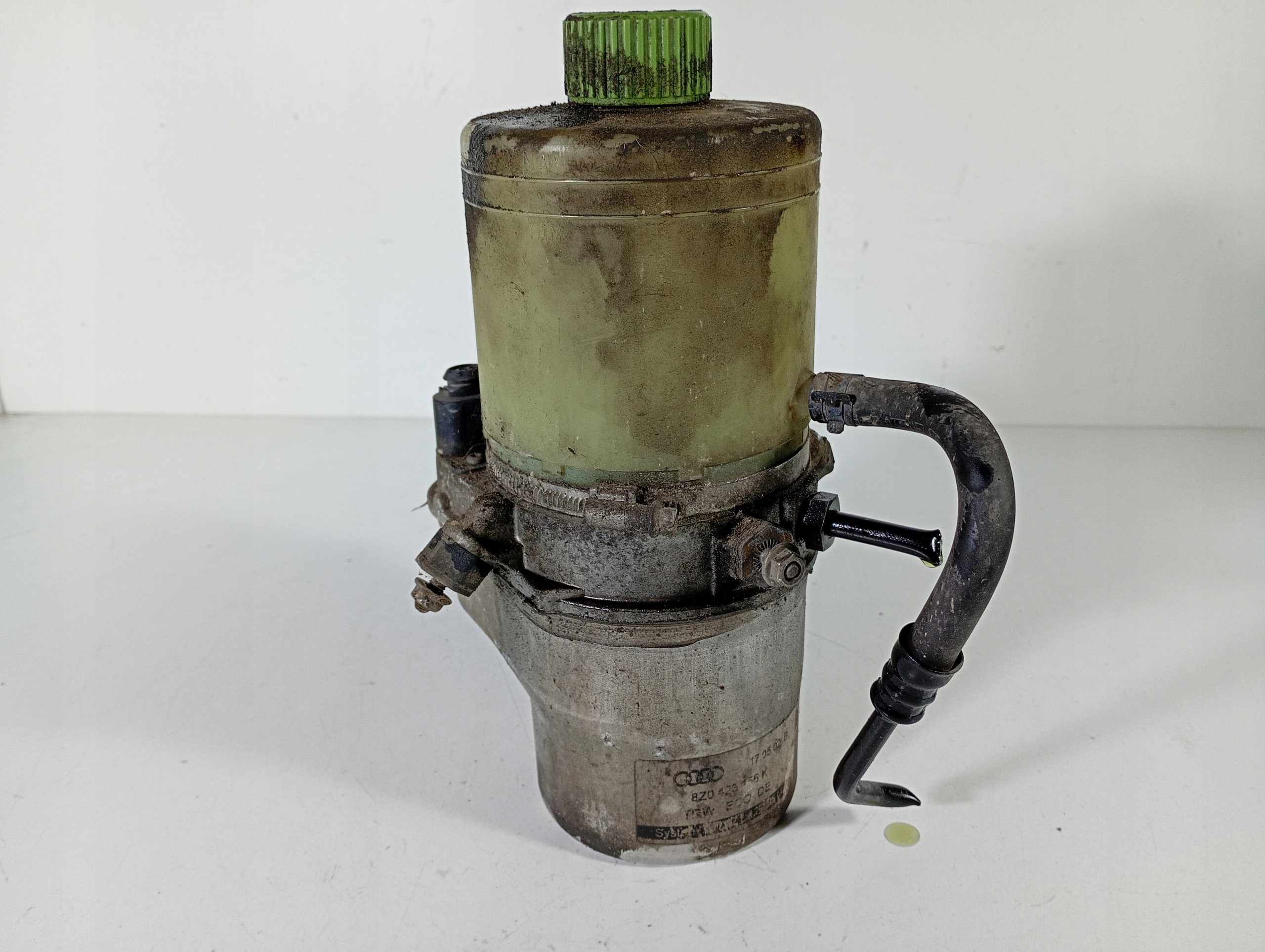 Audi A2 00-05 Pompa servosterzo OE 8Z0423156K
