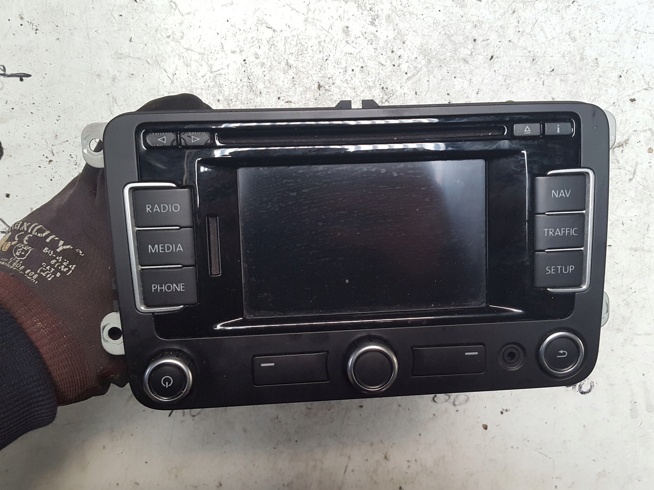 VW PASSAT B7 10-14R навигация радио CD 3C8035279G