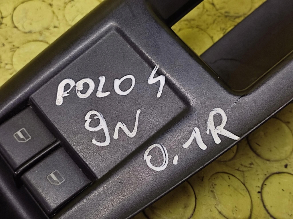 VW POLO IV 9N window control switch 6Q1867171