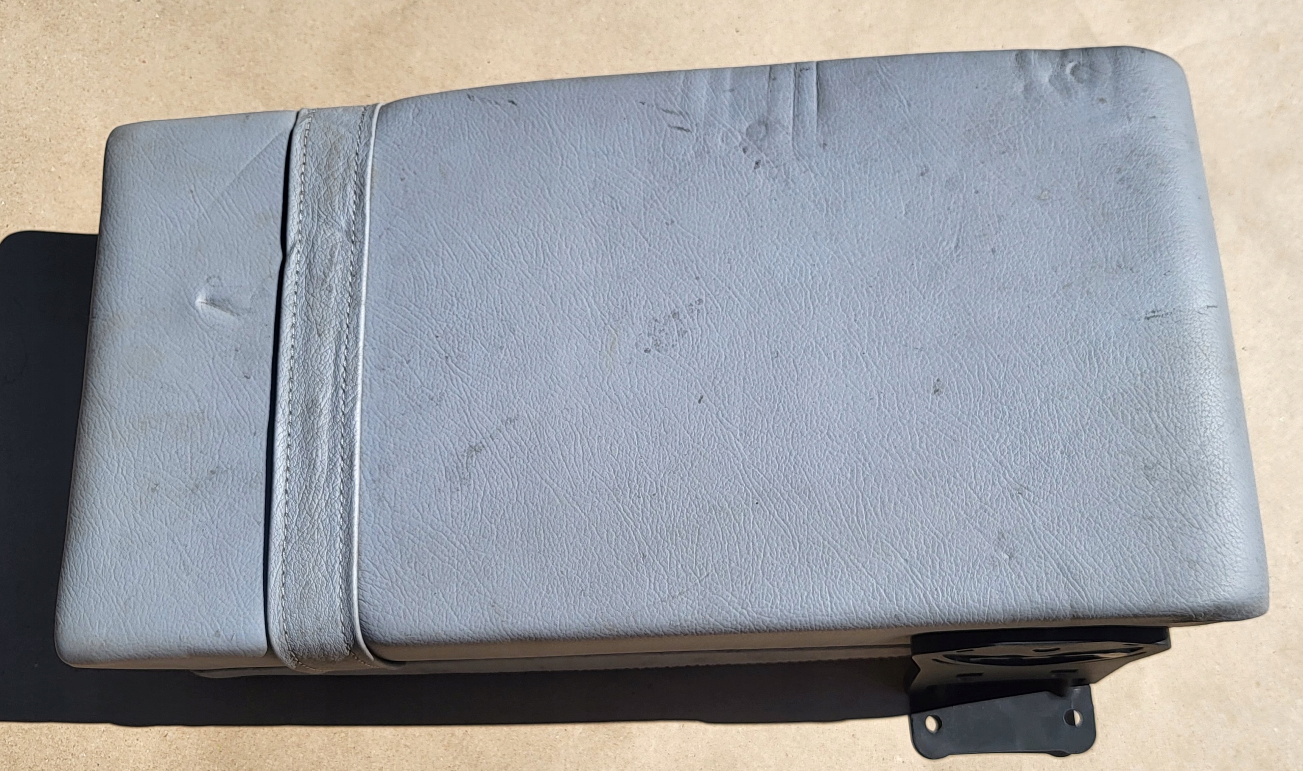 armrest rear passenger compartment bracket for KUBKI rear part MERCEDES S W220 grey leather