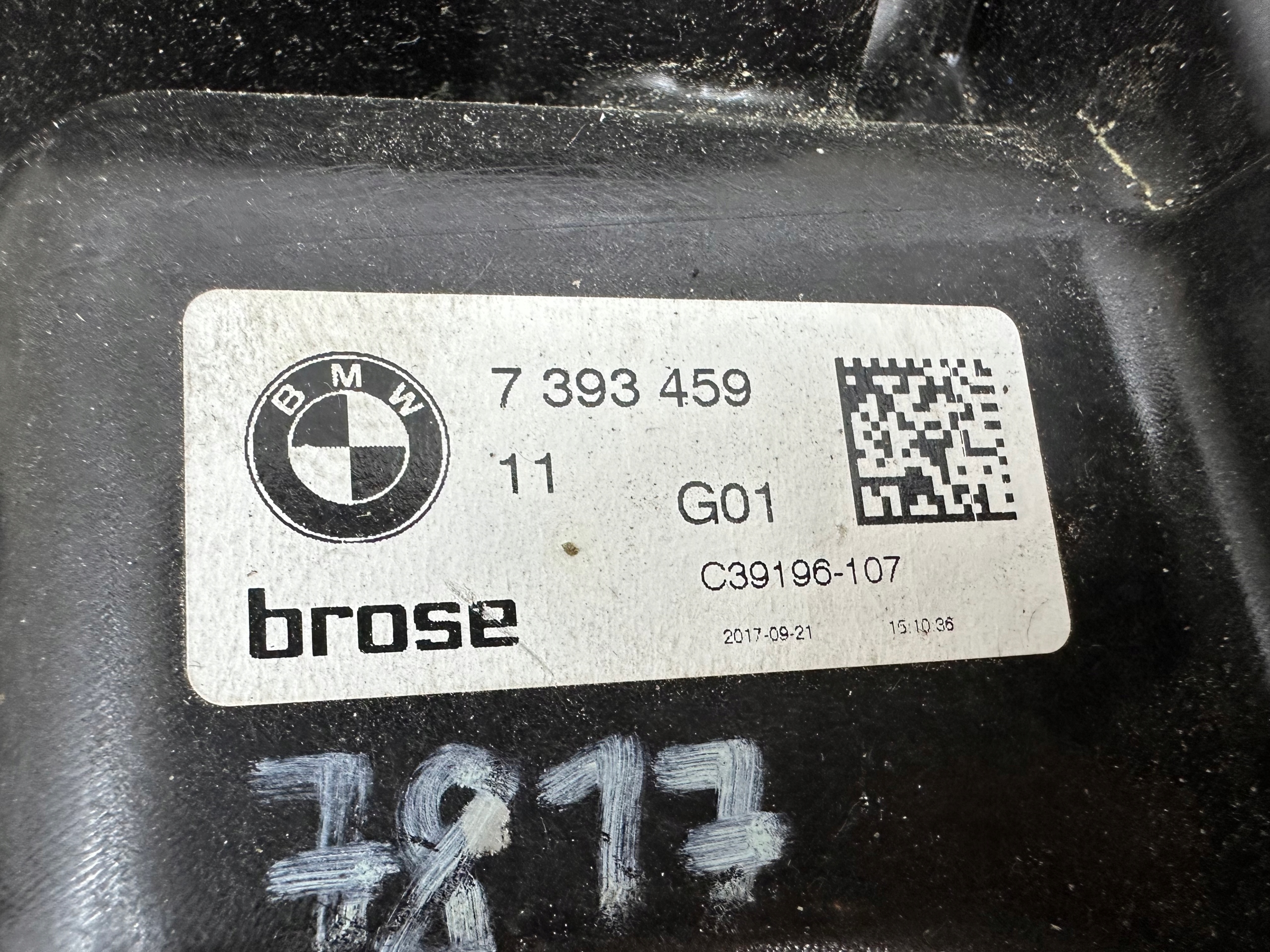 window regulator rear part left 7393459 BMW X3 G01
