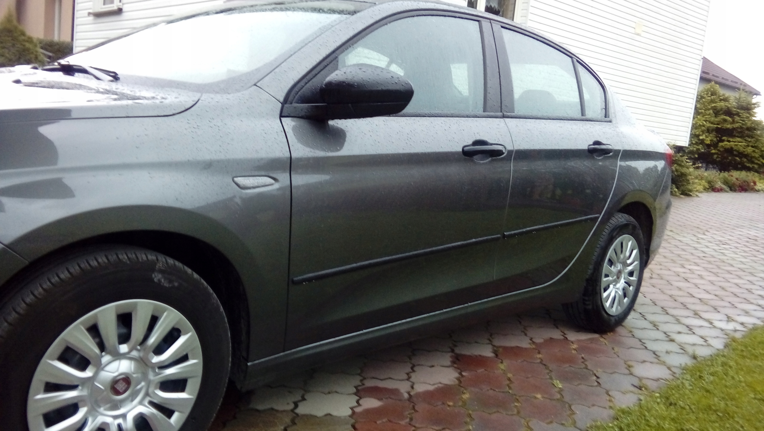 VW BORA Sedan Listwy CZARNE Boczne Ochronne Color black