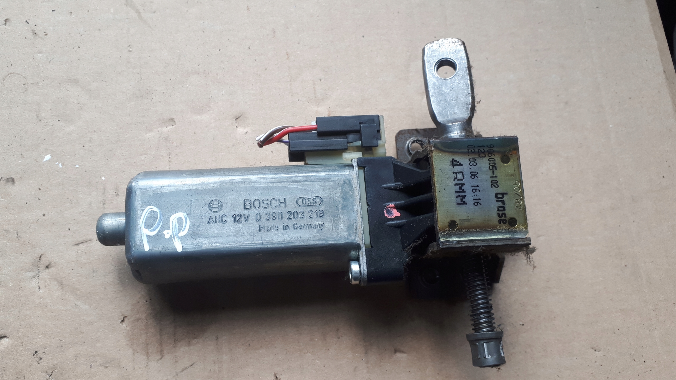 A4 B7 B6 mini motor seat 906005-102 front A6 C6