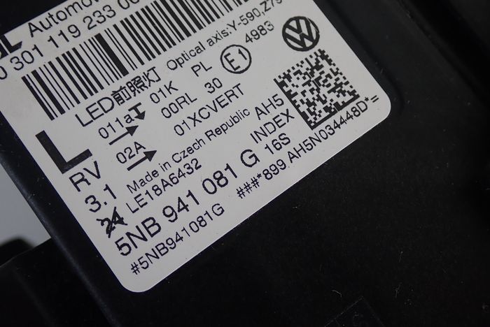 VW TIGUAN II IQ.LIGHT LIFT 20- reflektor left light left 5NB941081G