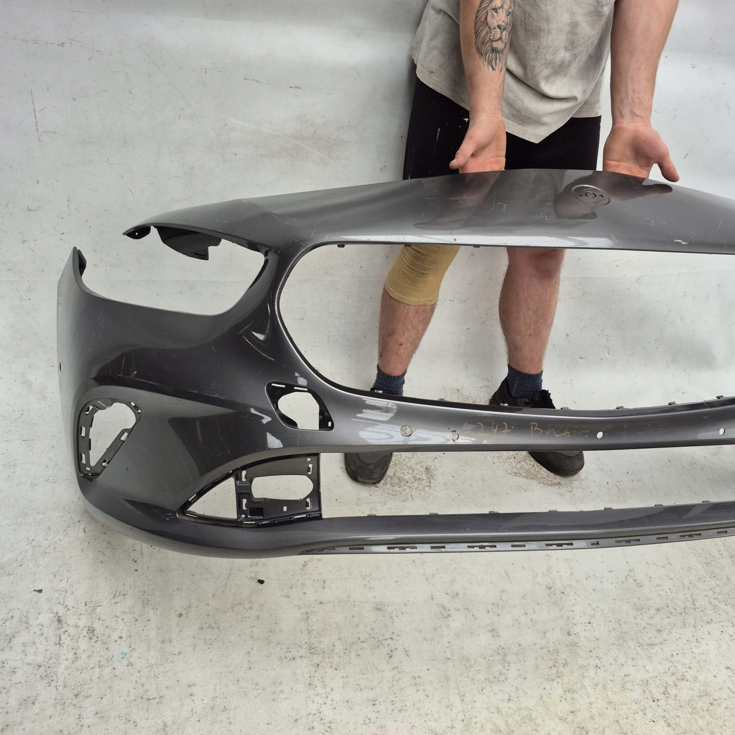 MERCEDES B-KLASA III 3 W247 18-> bumper front front PDC