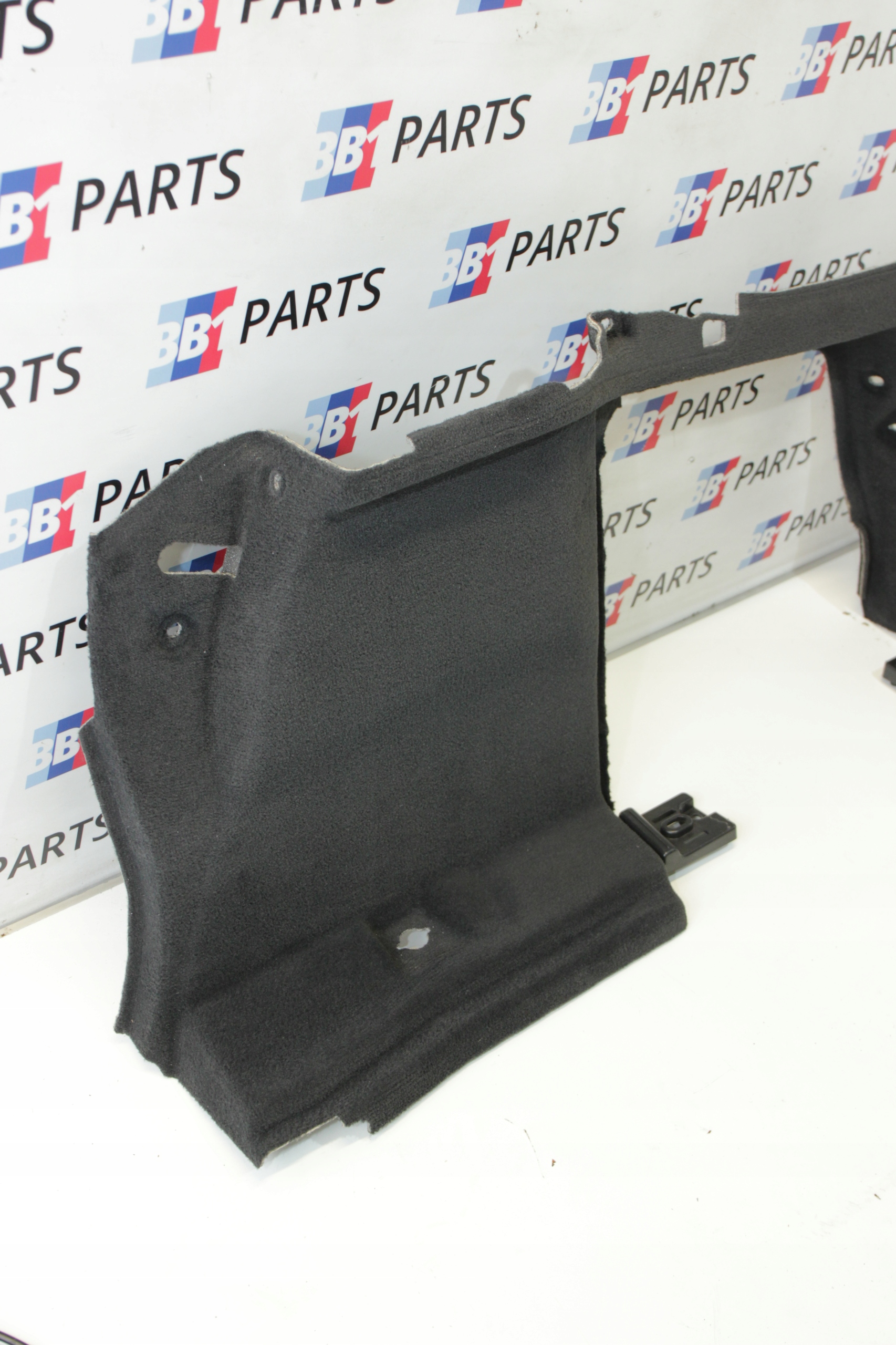 BMW F36 boot upholstery right 7337214