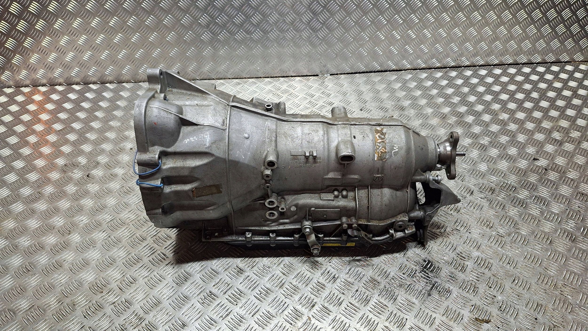 Getriebe AUTOMAT 7572460 6HP-21 BMW E82 E88 E90 E91 E92 E93 2.0B N43