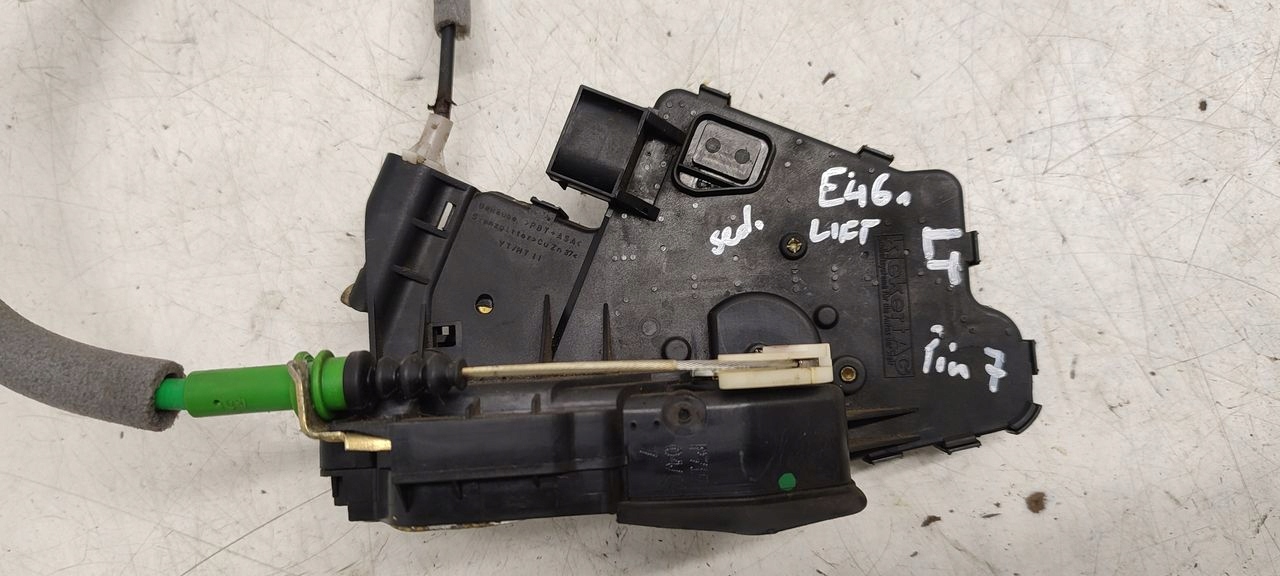 lock handle rear part rear left BMW E46 1,8 LIFT