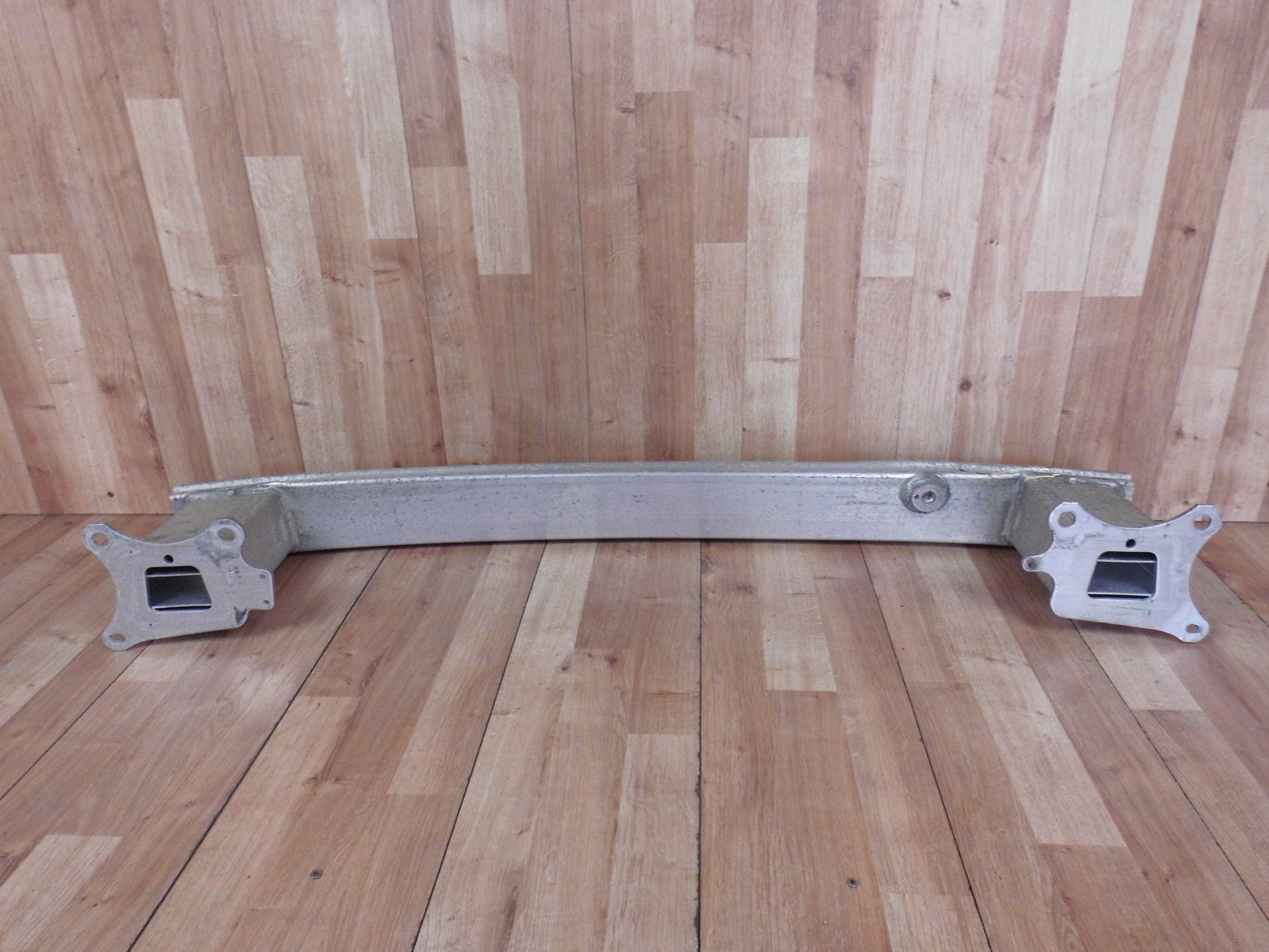 Ford Focus MK4 18+ KOMBI bumper support rear part