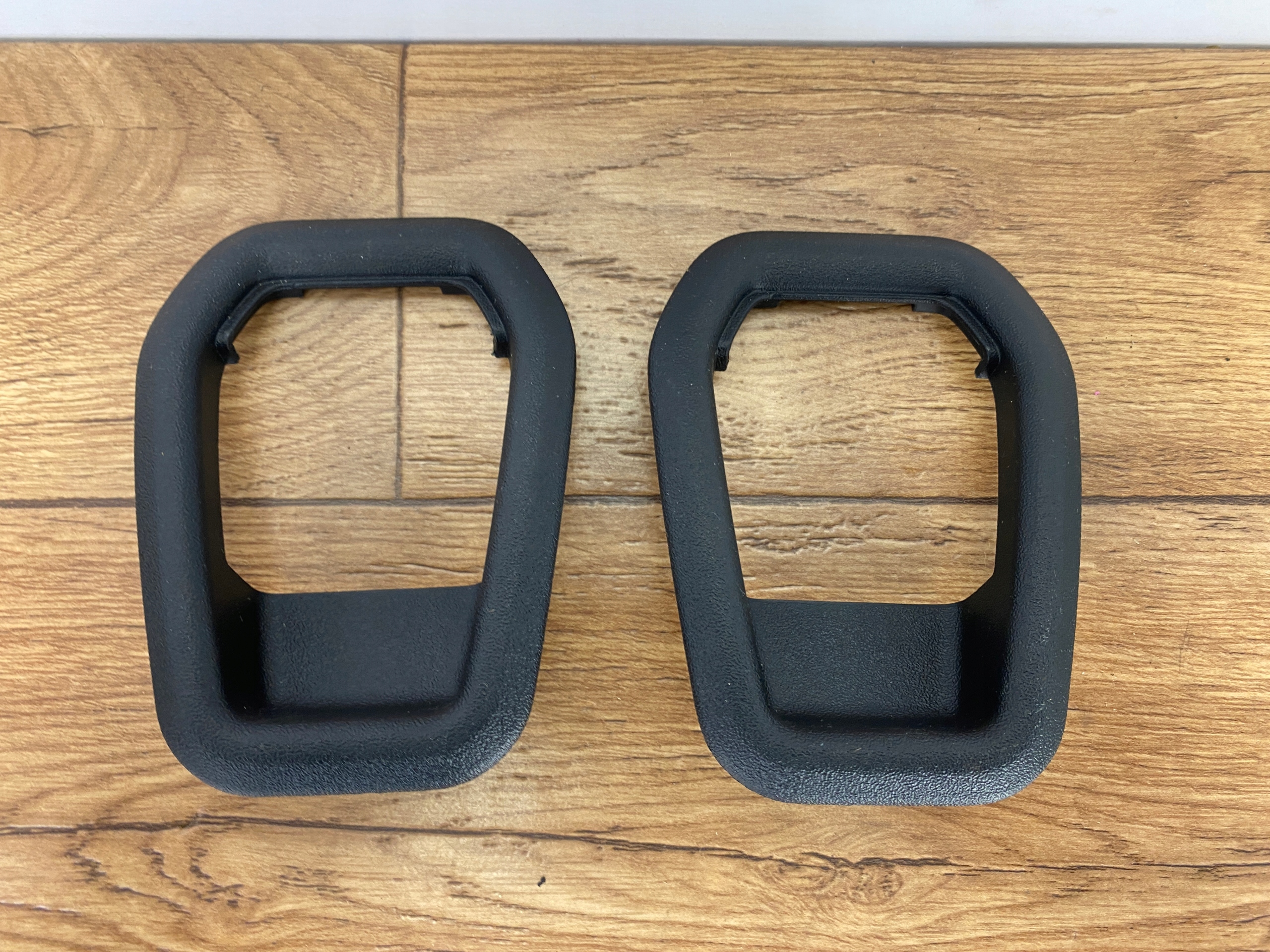 plastic bracket handles seat Ford Mustang VI 2015+