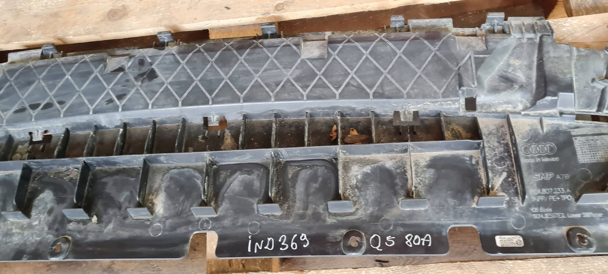 Q5 80A cover cover below bumper front 80A807233A