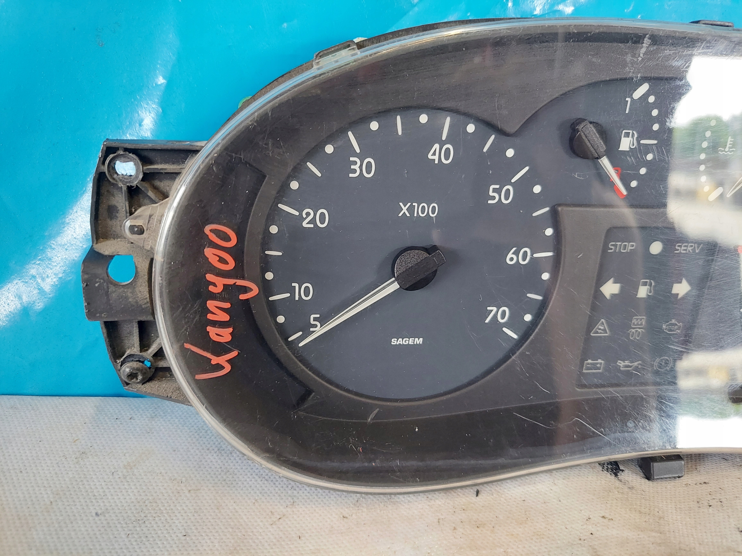 dials clock KANGOO and 1.5 DCI P8200095393